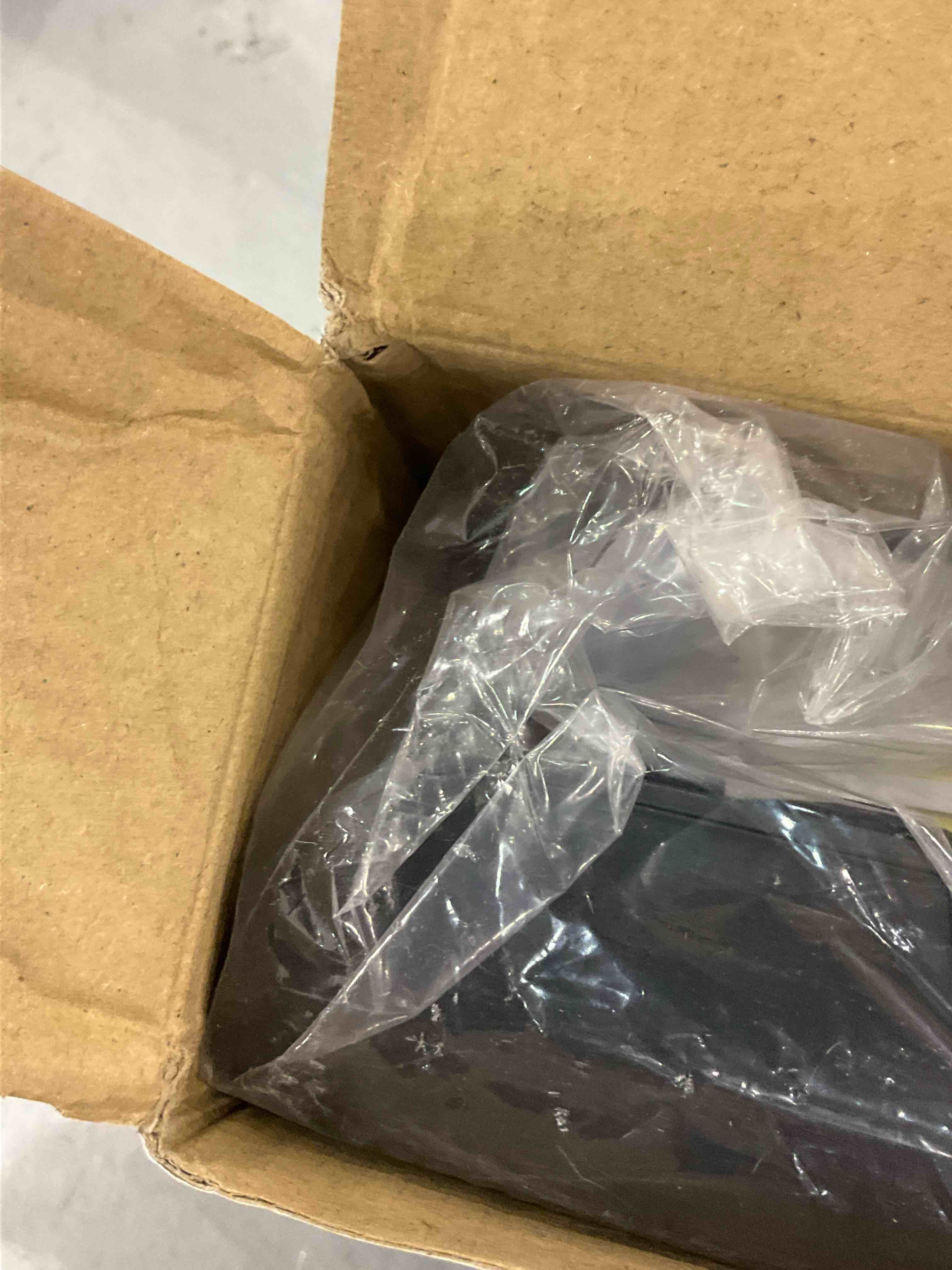 https://s3.amazonaws.com/lotting-images-prod/bidfta/EXS00650501_1707829952293.jpeg