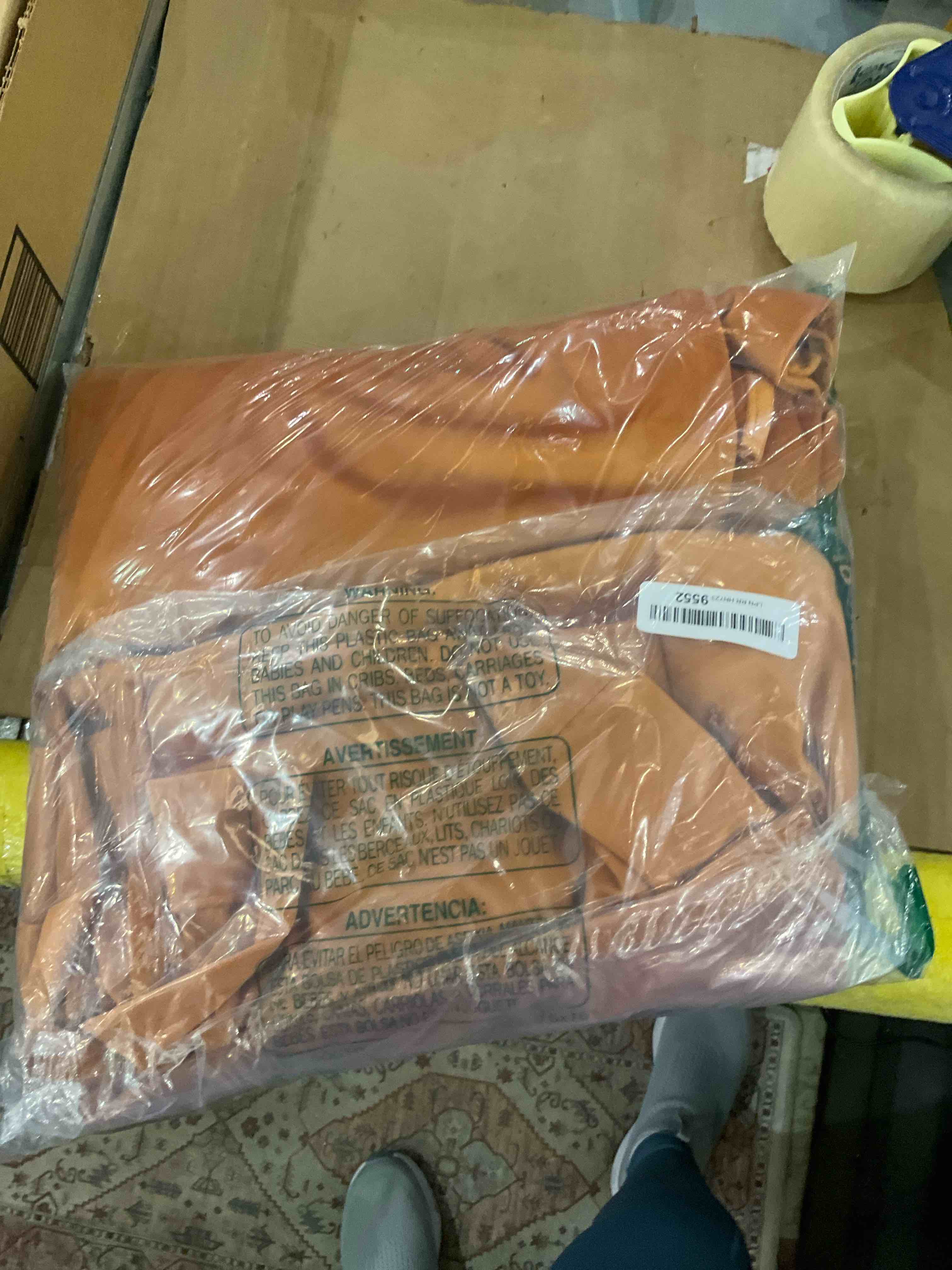 https://s3.amazonaws.com/lotting-images-prod/bidfta/EXS00651124_1705678785966.jpeg