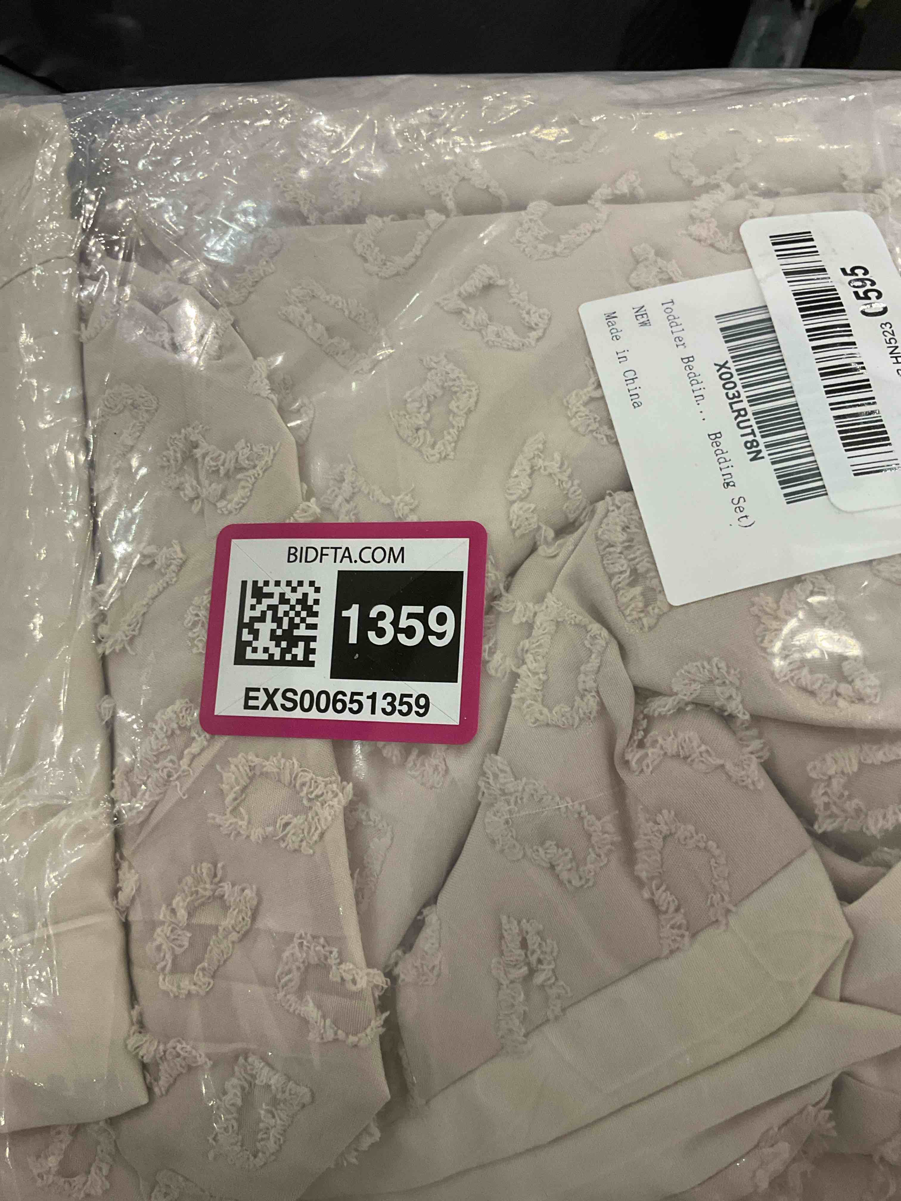 https://s3.amazonaws.com/lotting-images-prod/bidfta/EXS00651359_1706107451451.jpeg