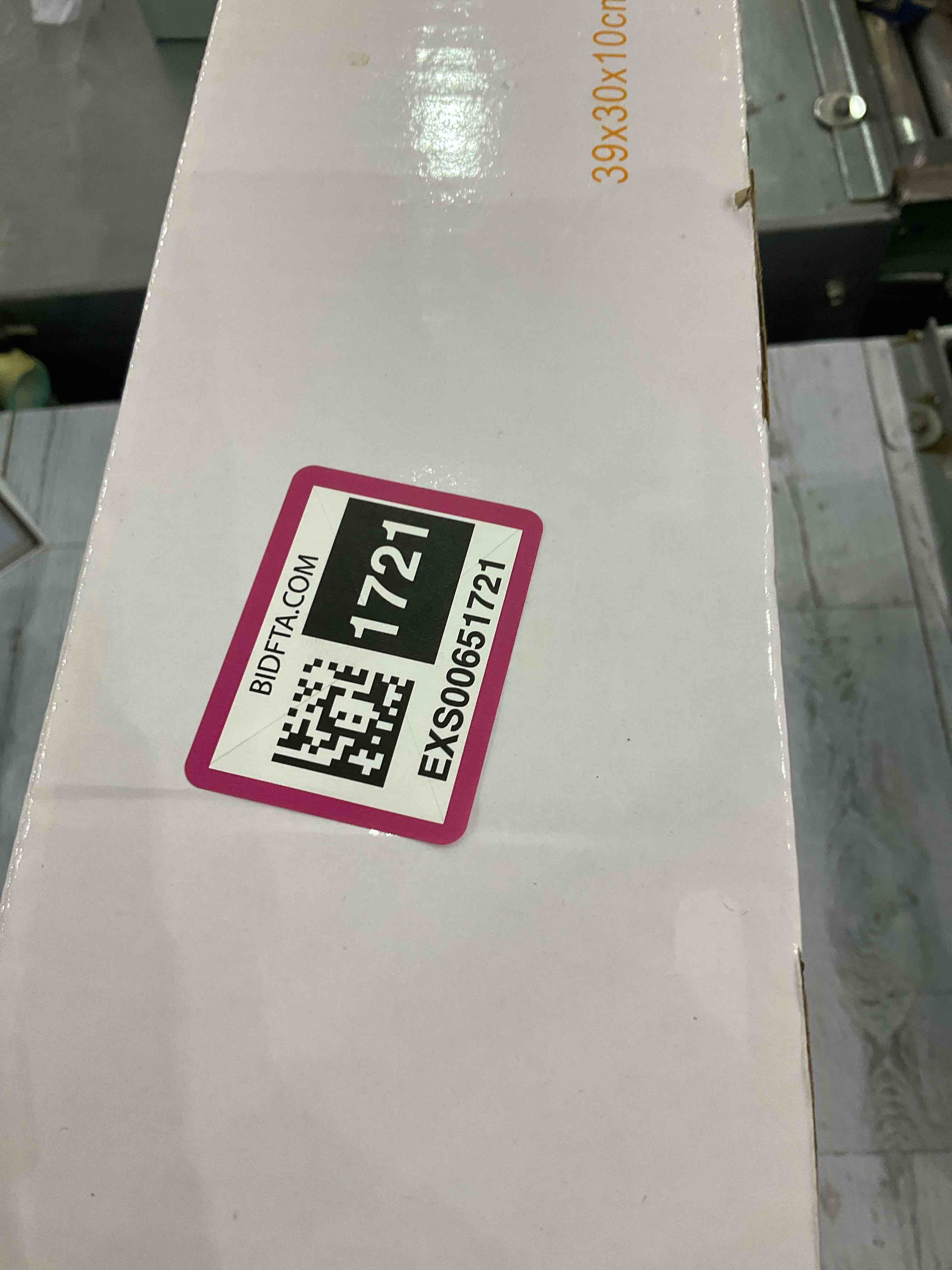 https://s3.amazonaws.com/lotting-images-prod/bidfta/EXS00651721_1706188215013.jpeg