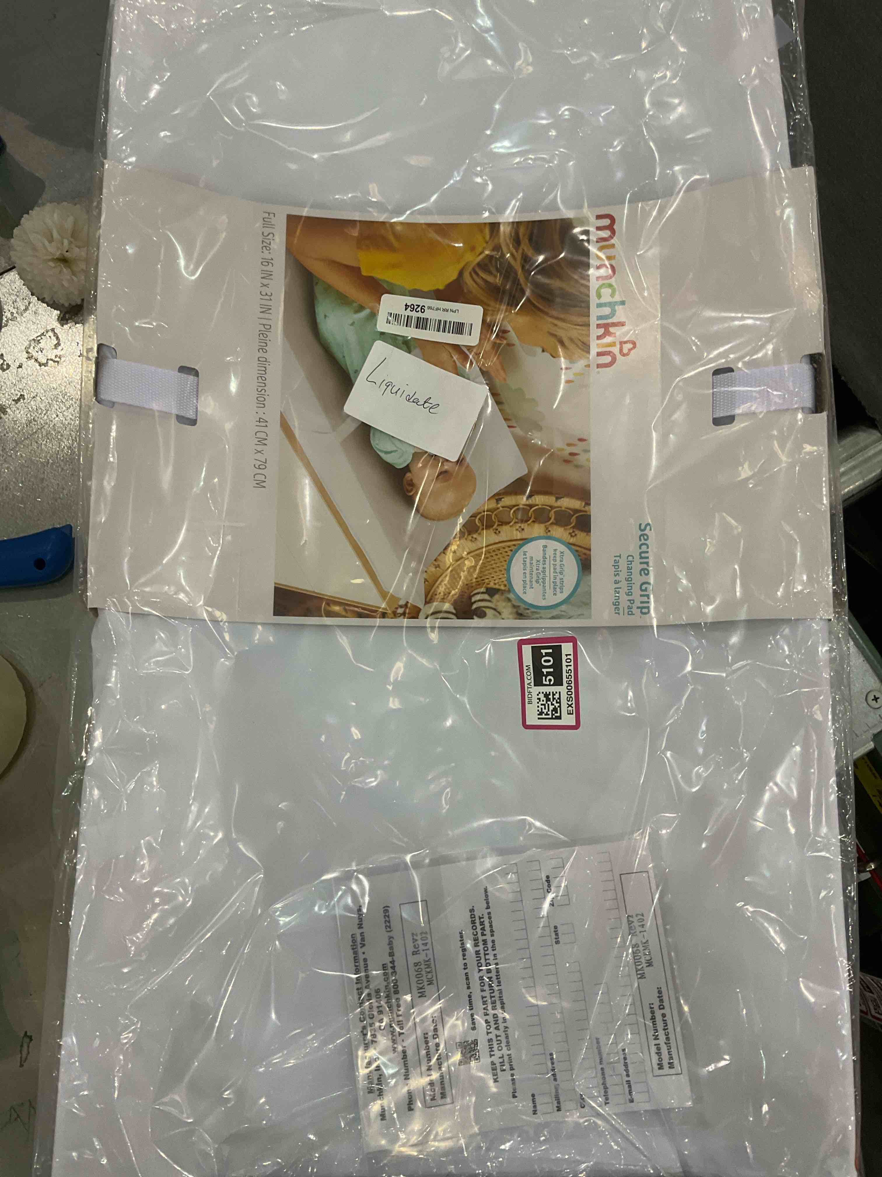 munchkin changing pad