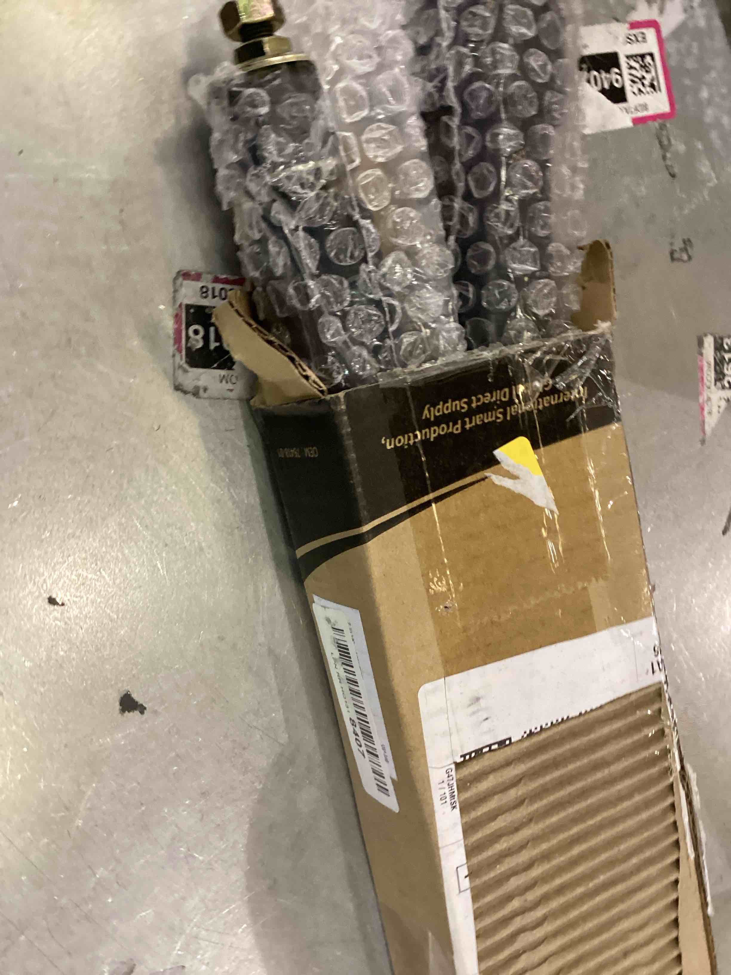https://s3.amazonaws.com/lotting-images-prod/bidfta/EXS00656183_1705954258763.jpeg