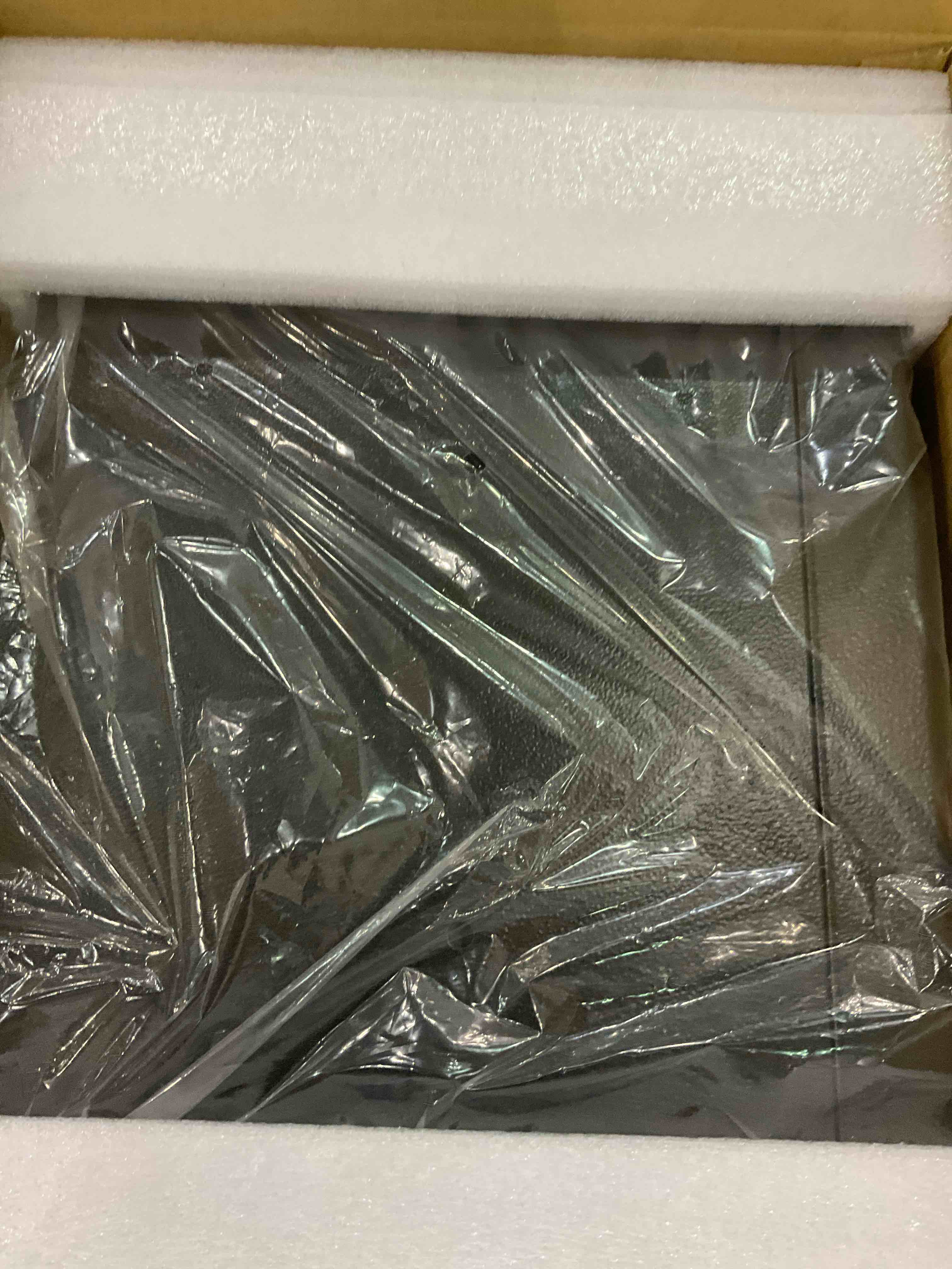 https://s3.amazonaws.com/lotting-images-prod/bidfta/EXS00656735_1706193734752.jpeg