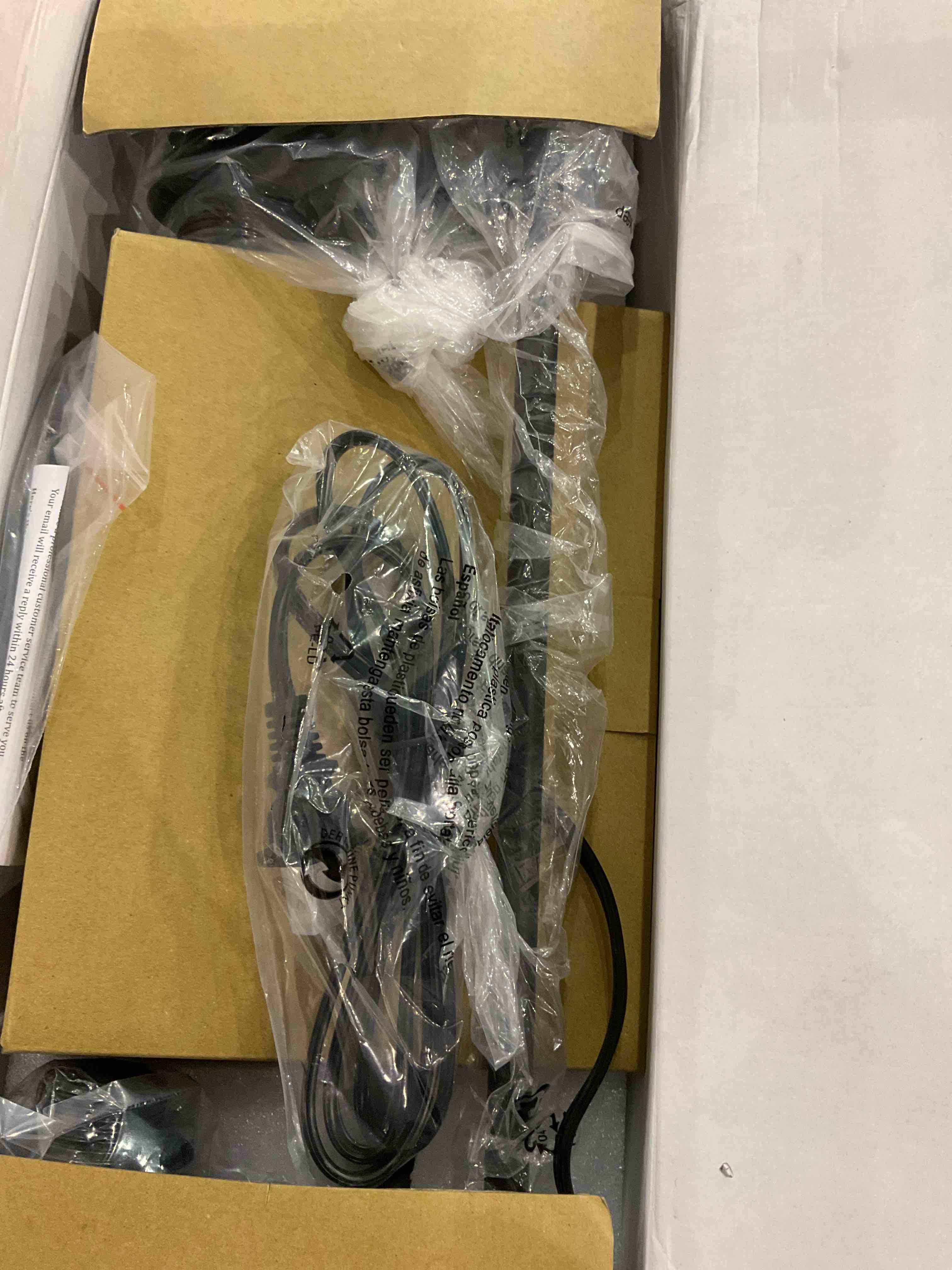 https://s3.amazonaws.com/lotting-images-prod/bidfta/EXS00658510_1706187475207.jpeg