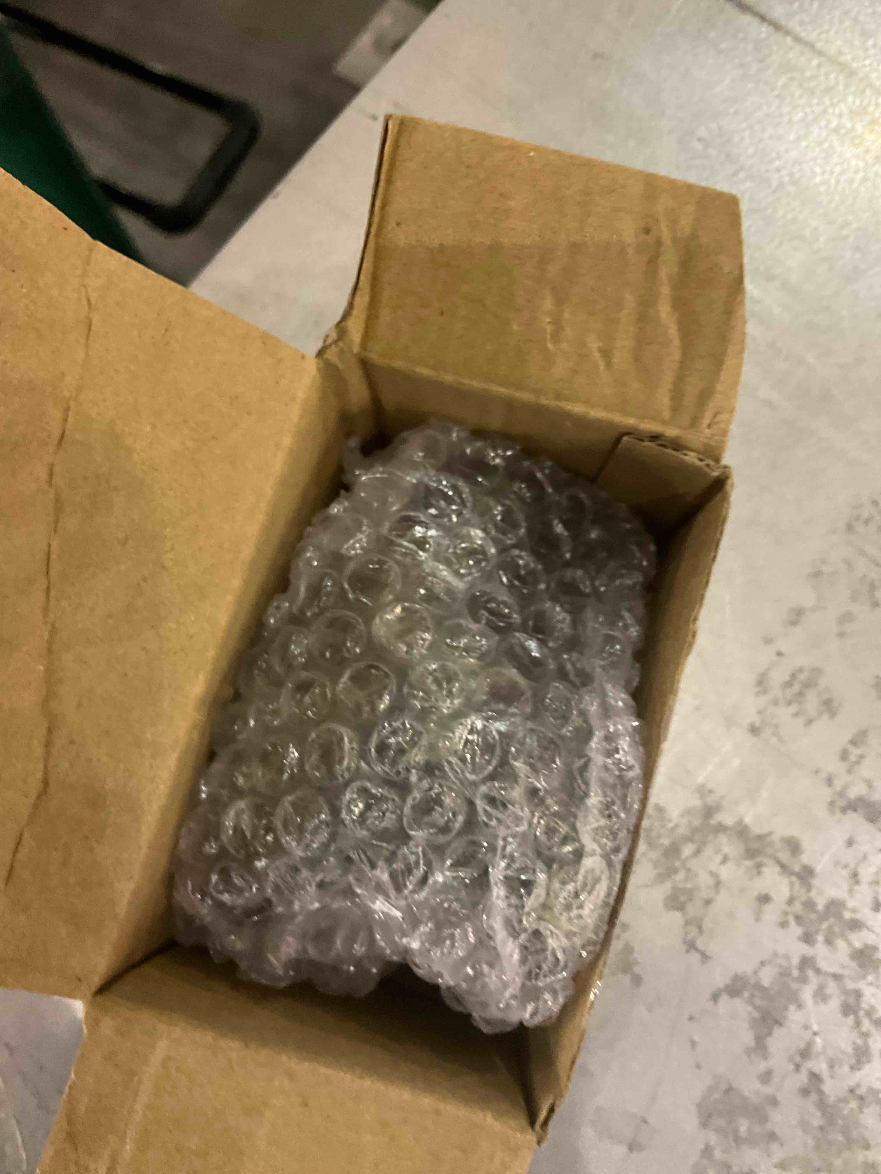 https://s3.amazonaws.com/lotting-images-prod/bidfta/EXS00660607_1697485961830.jpeg