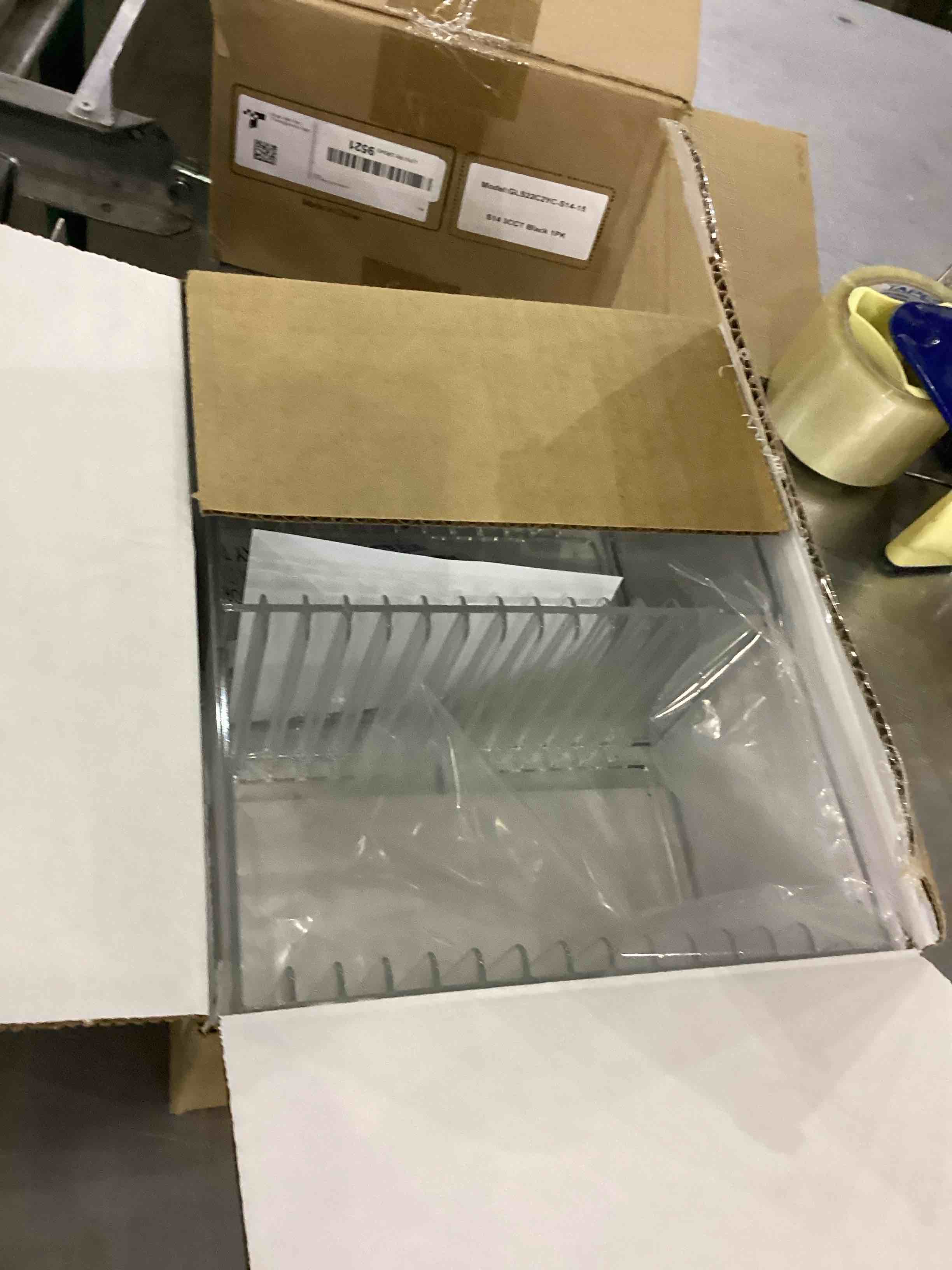 https://s3.amazonaws.com/lotting-images-prod/bidfta/EXS00660641_1698673218524.jpeg