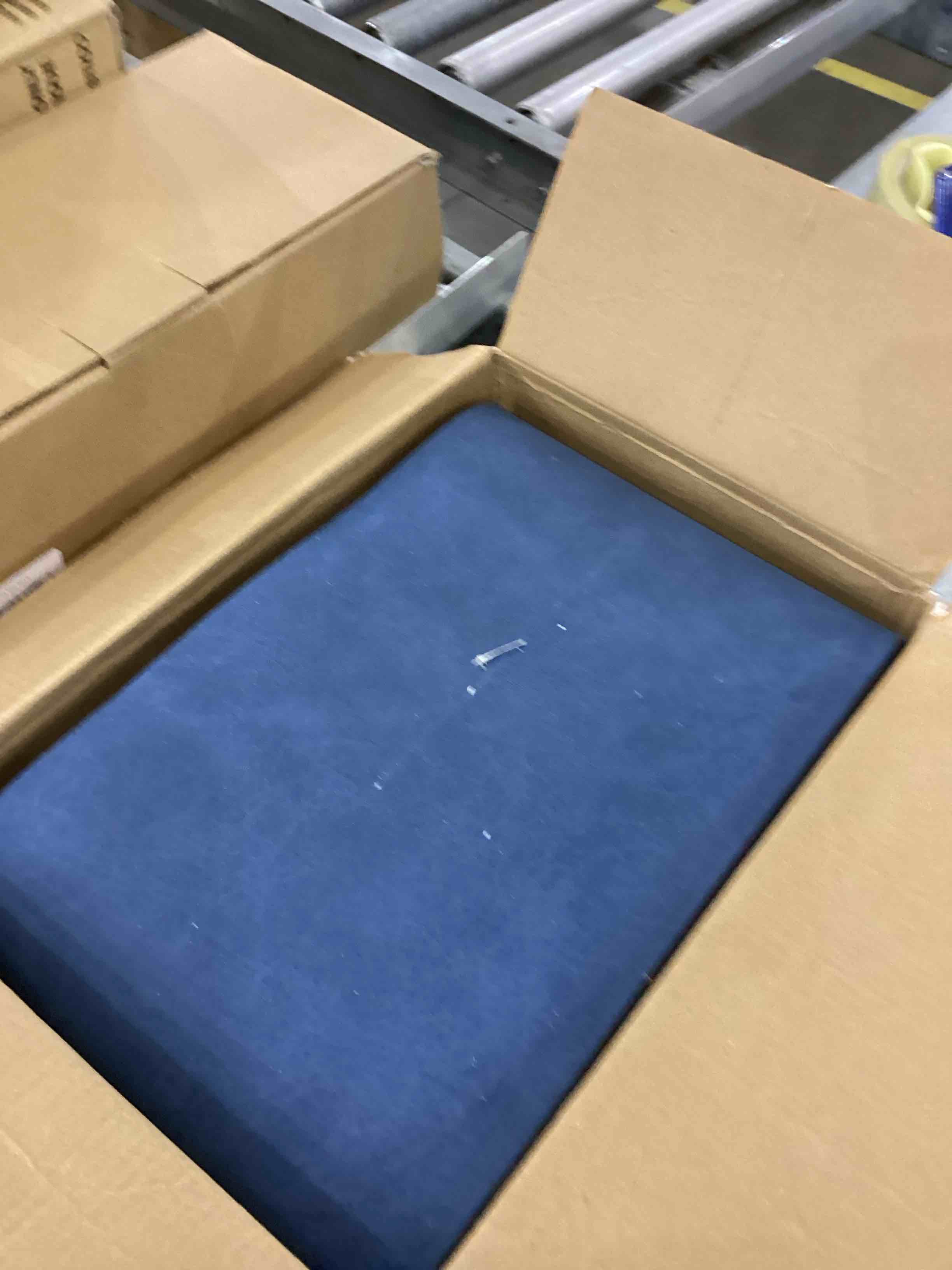 https://s3.amazonaws.com/lotting-images-prod/bidfta/EXS00660889_1698763570253.jpeg