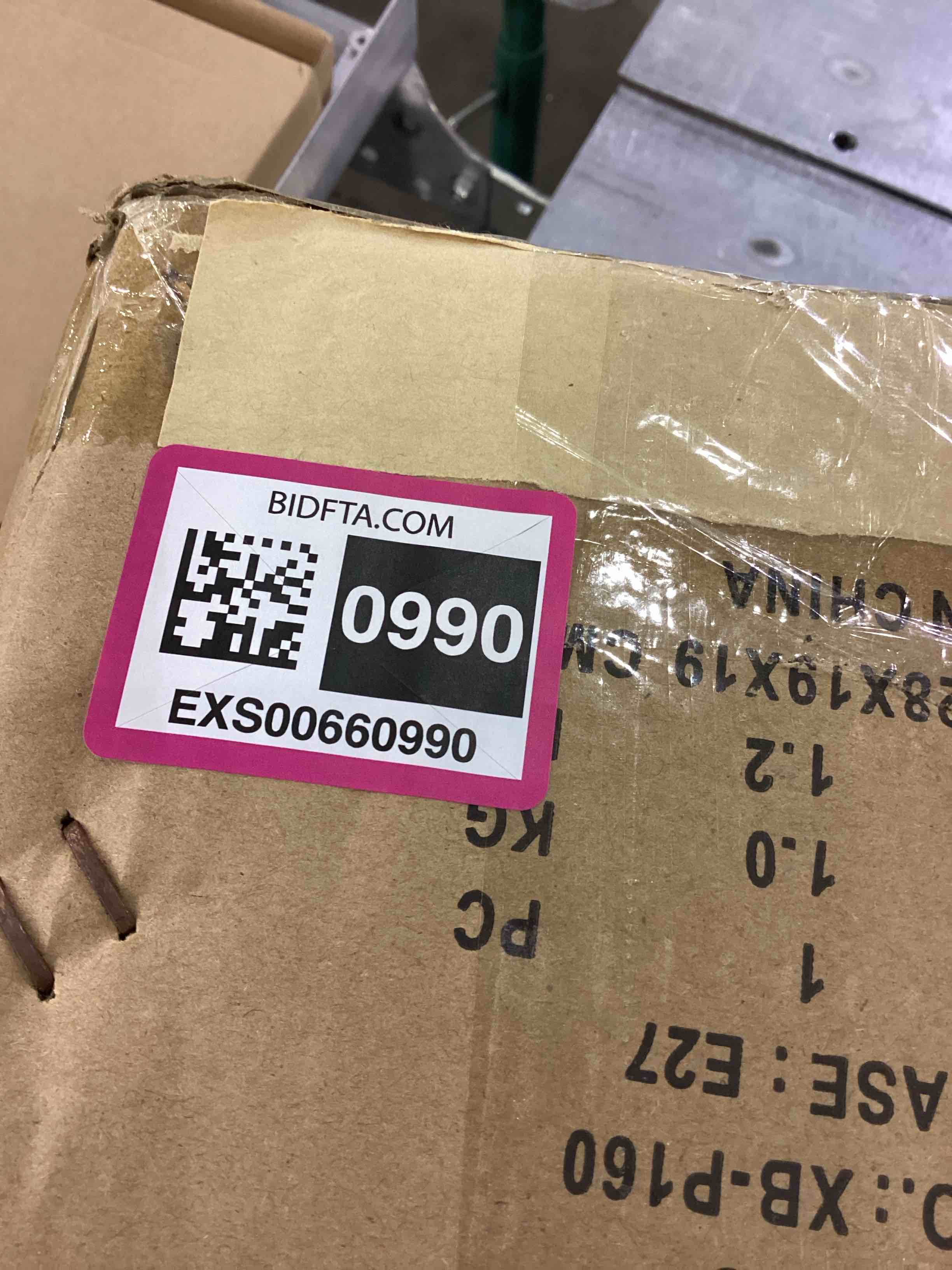 https://s3.amazonaws.com/lotting-images-prod/bidfta/EXS00660990_1698837507161.jpeg
