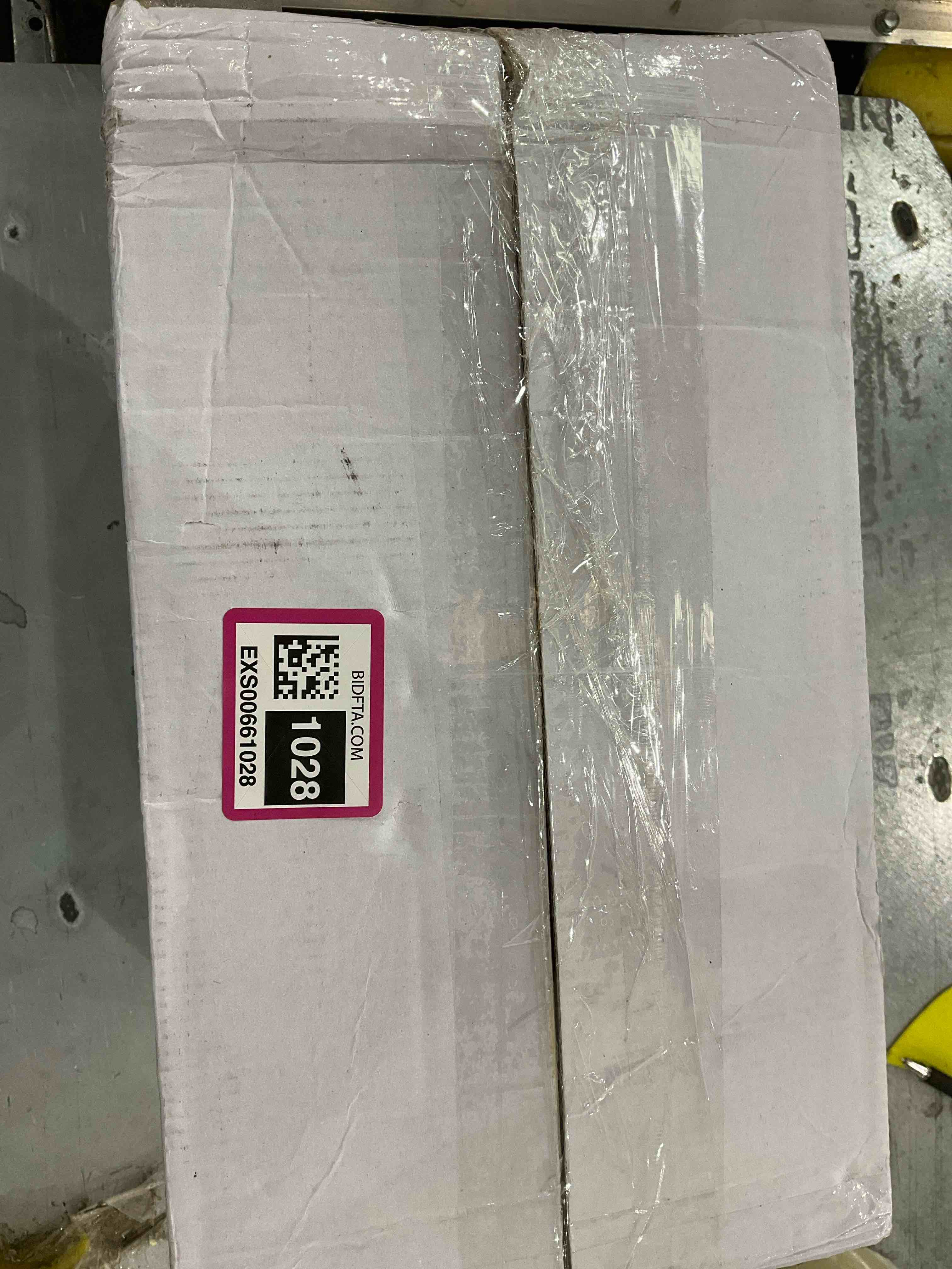 https://s3.amazonaws.com/lotting-images-prod/bidfta/EXS00661028_1697120790776.jpeg