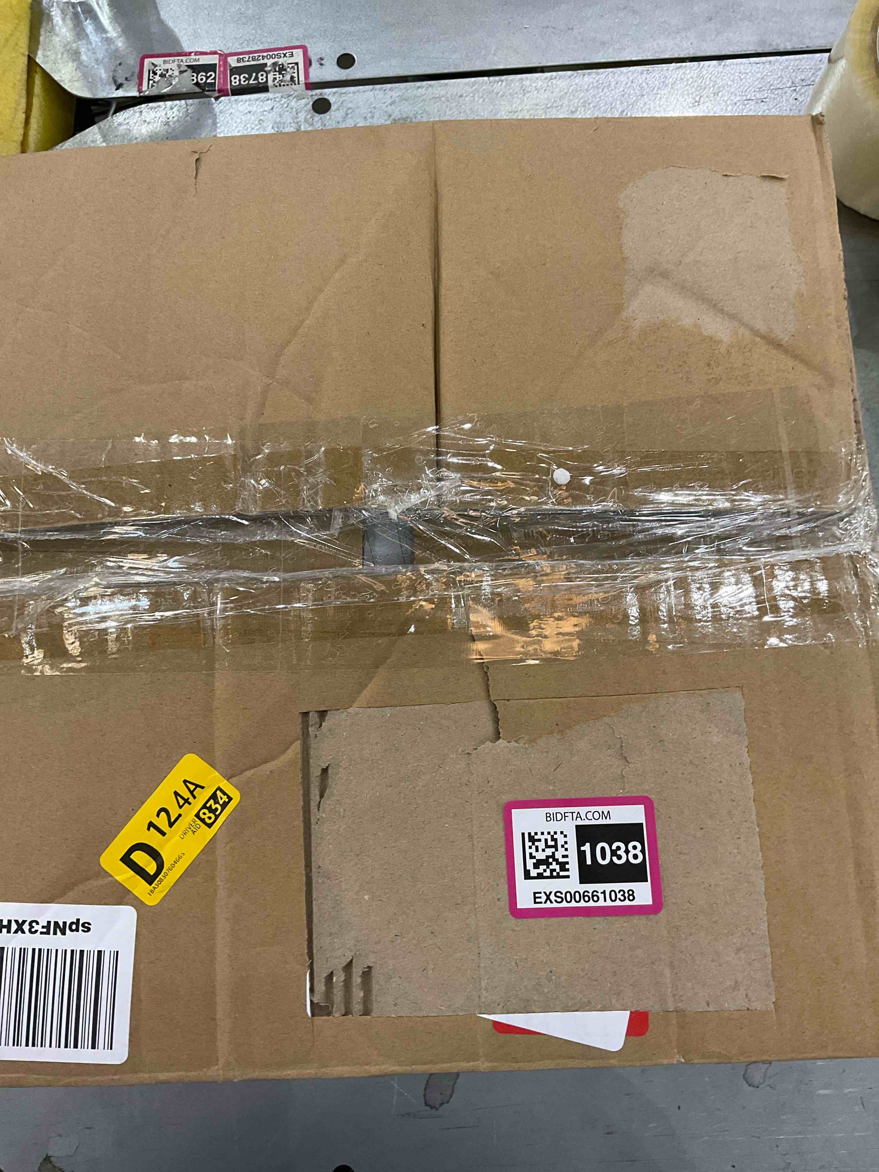 https://s3.amazonaws.com/lotting-images-prod/bidfta/EXS00661038_1697121691128.jpeg