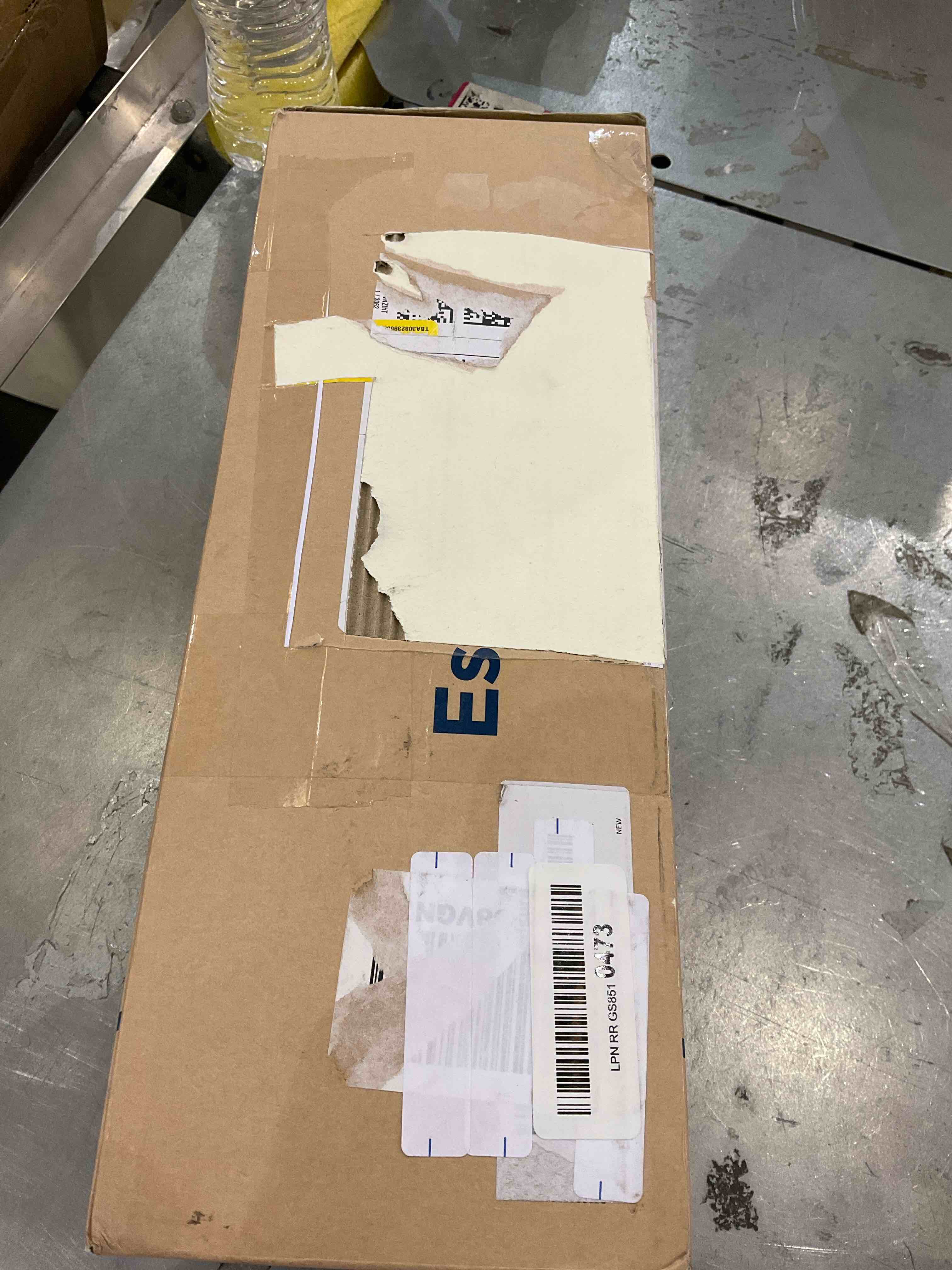https://s3.amazonaws.com/lotting-images-prod/bidfta/EXS00661291_1697812111973.jpeg