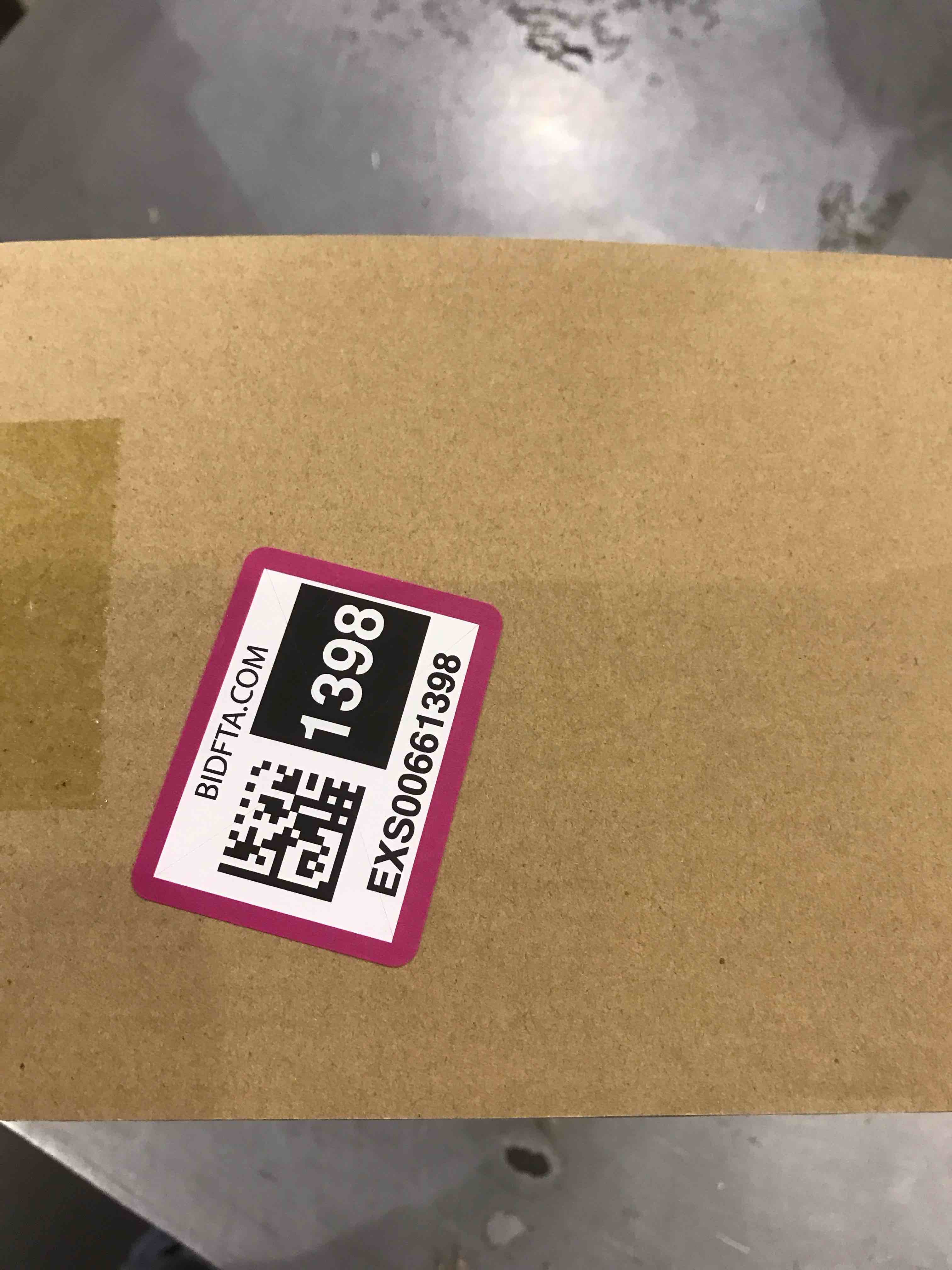 https://s3.amazonaws.com/lotting-images-prod/bidfta/EXS00661398_1698060167378.jpeg