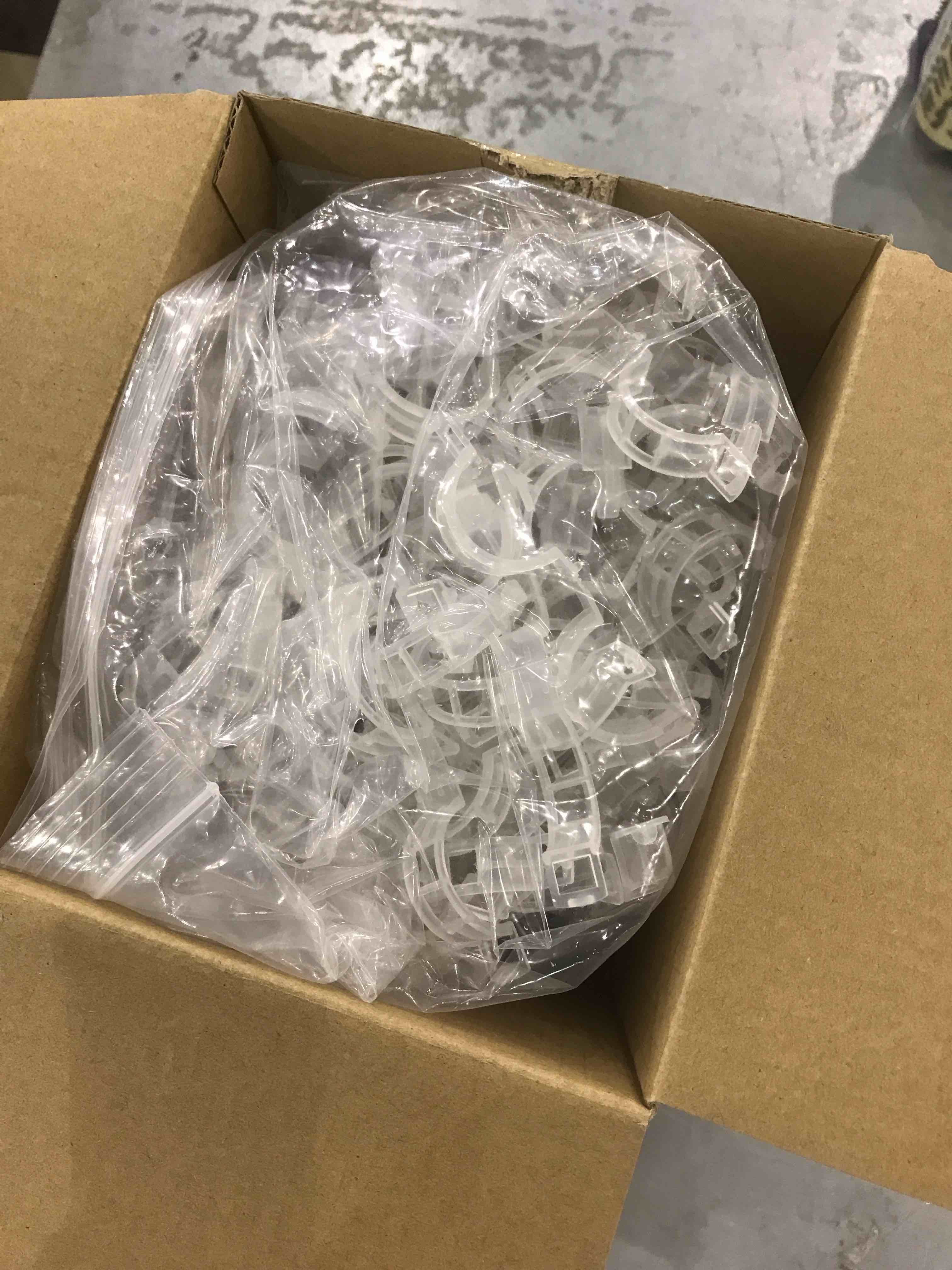 https://s3.amazonaws.com/lotting-images-prod/bidfta/EXS00661398_1698060185774.jpeg