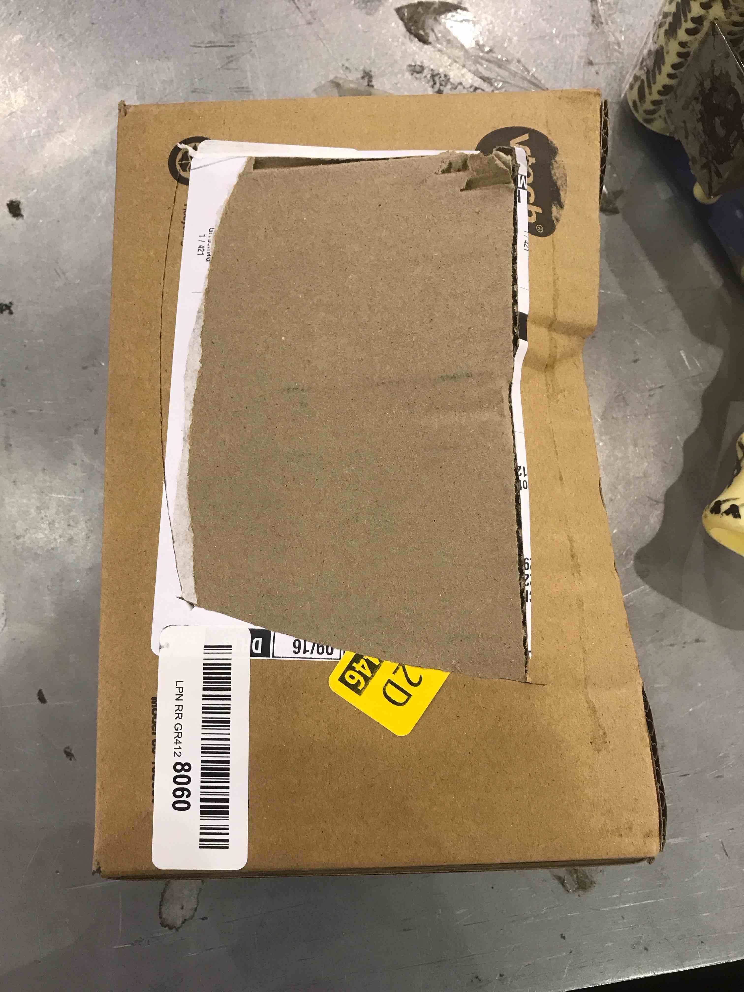 https://s3.amazonaws.com/lotting-images-prod/bidfta/EXS00661437_1698068529027.jpeg