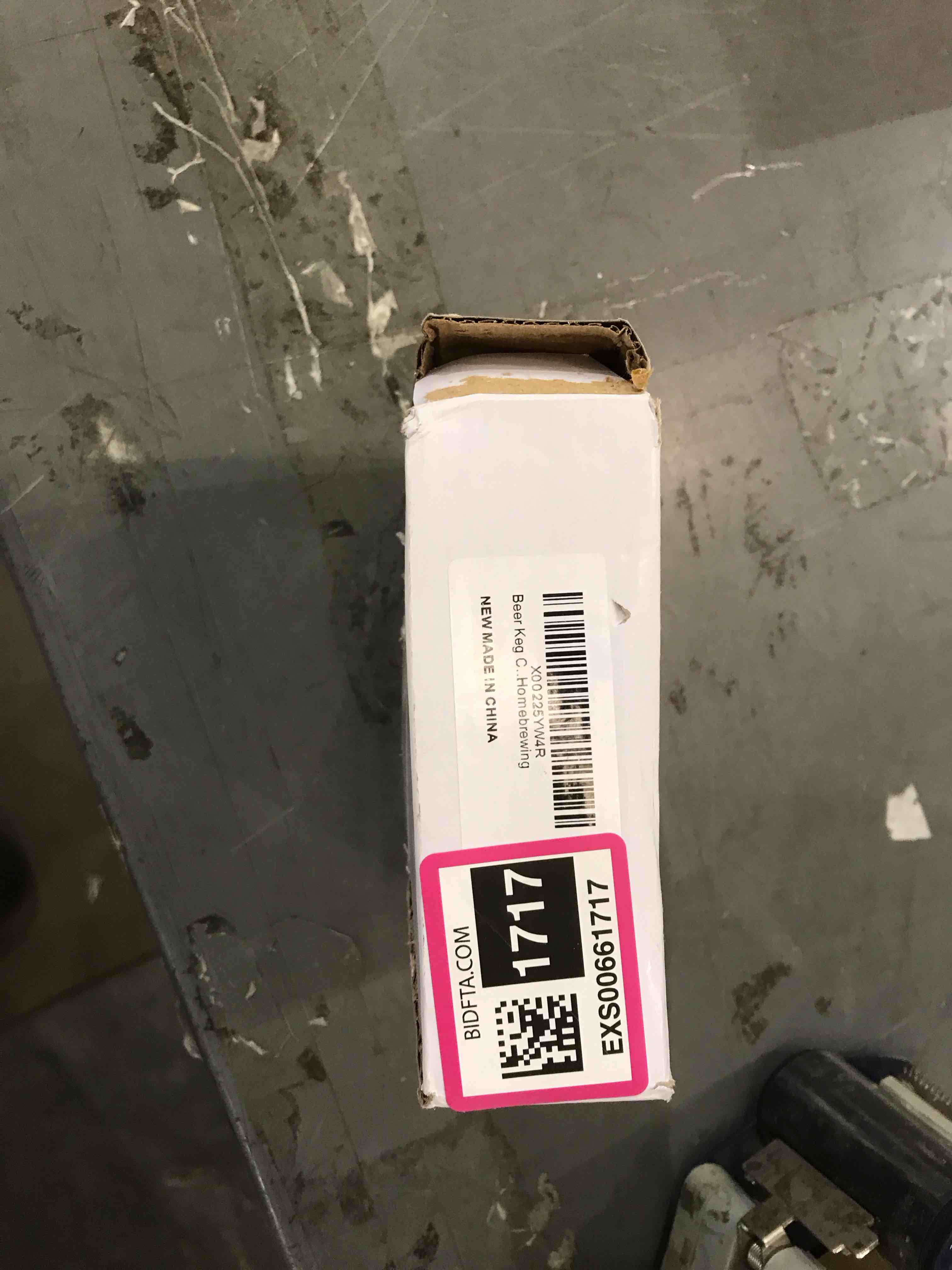 https://s3.amazonaws.com/lotting-images-prod/bidfta/EXS00661717_1697042717375.jpeg