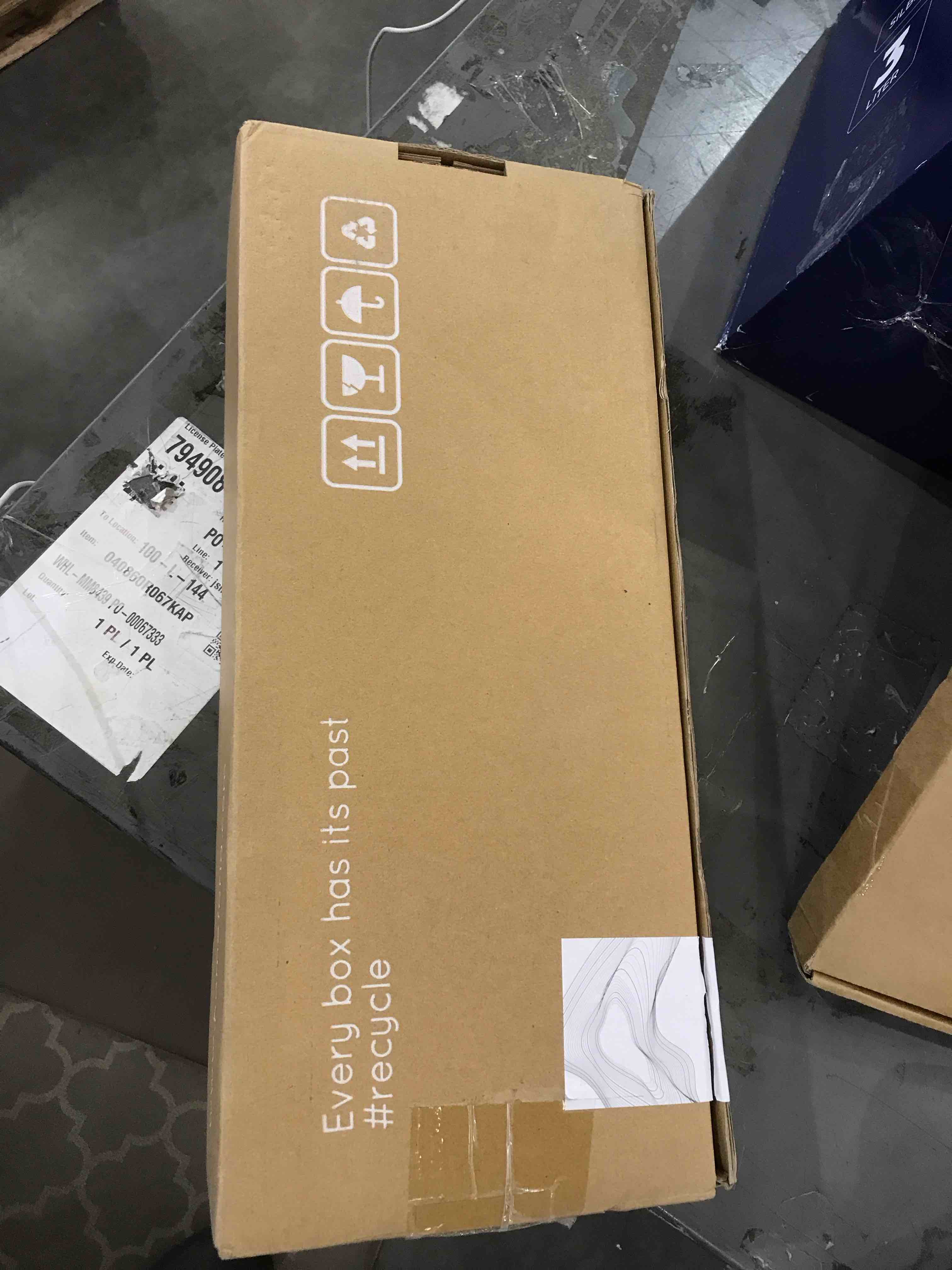 https://s3.amazonaws.com/lotting-images-prod/bidfta/EXS00661727_1697046764969.jpeg