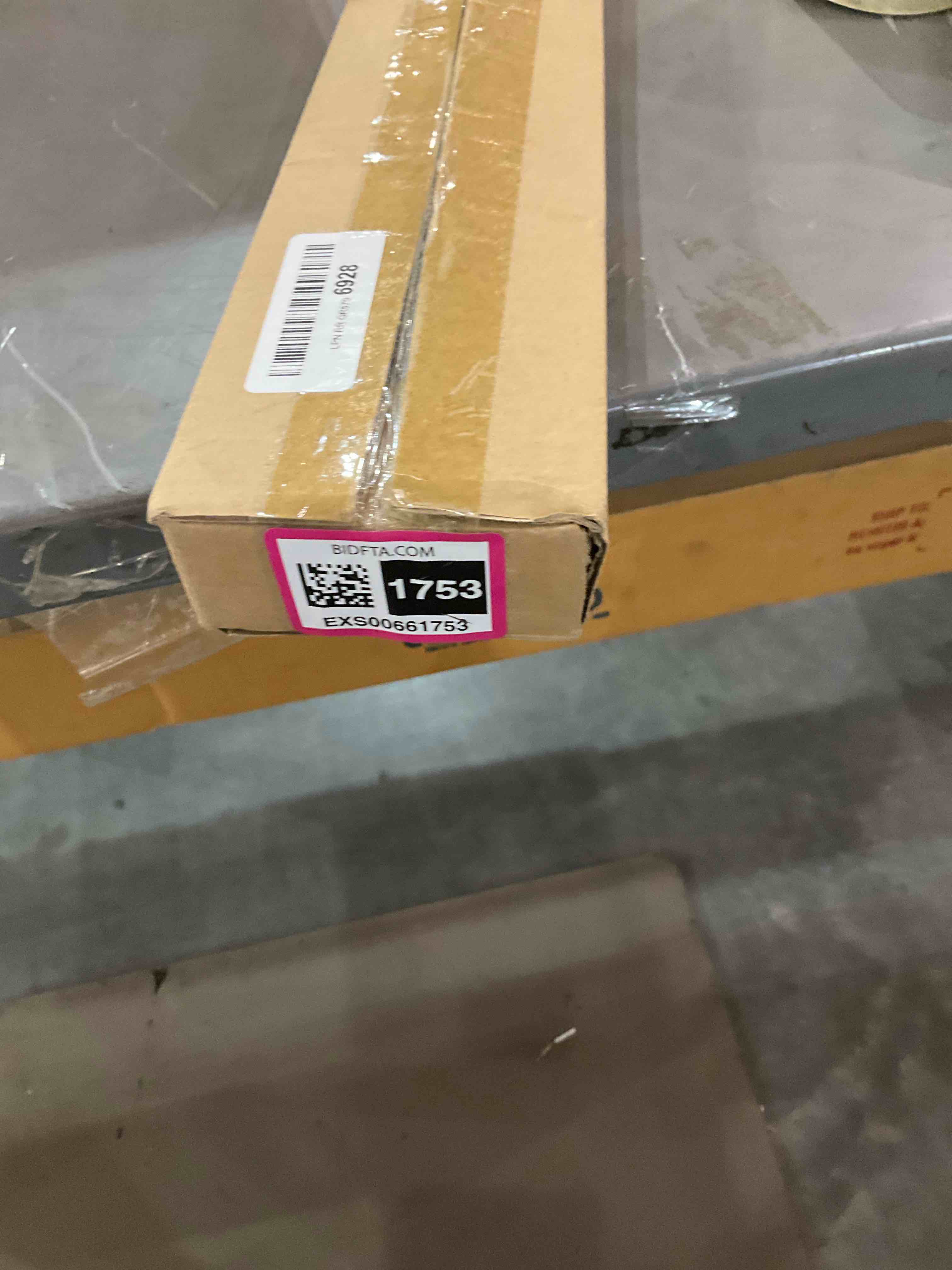 https://s3.amazonaws.com/lotting-images-prod/bidfta/EXS00661753_1697115907085.jpeg