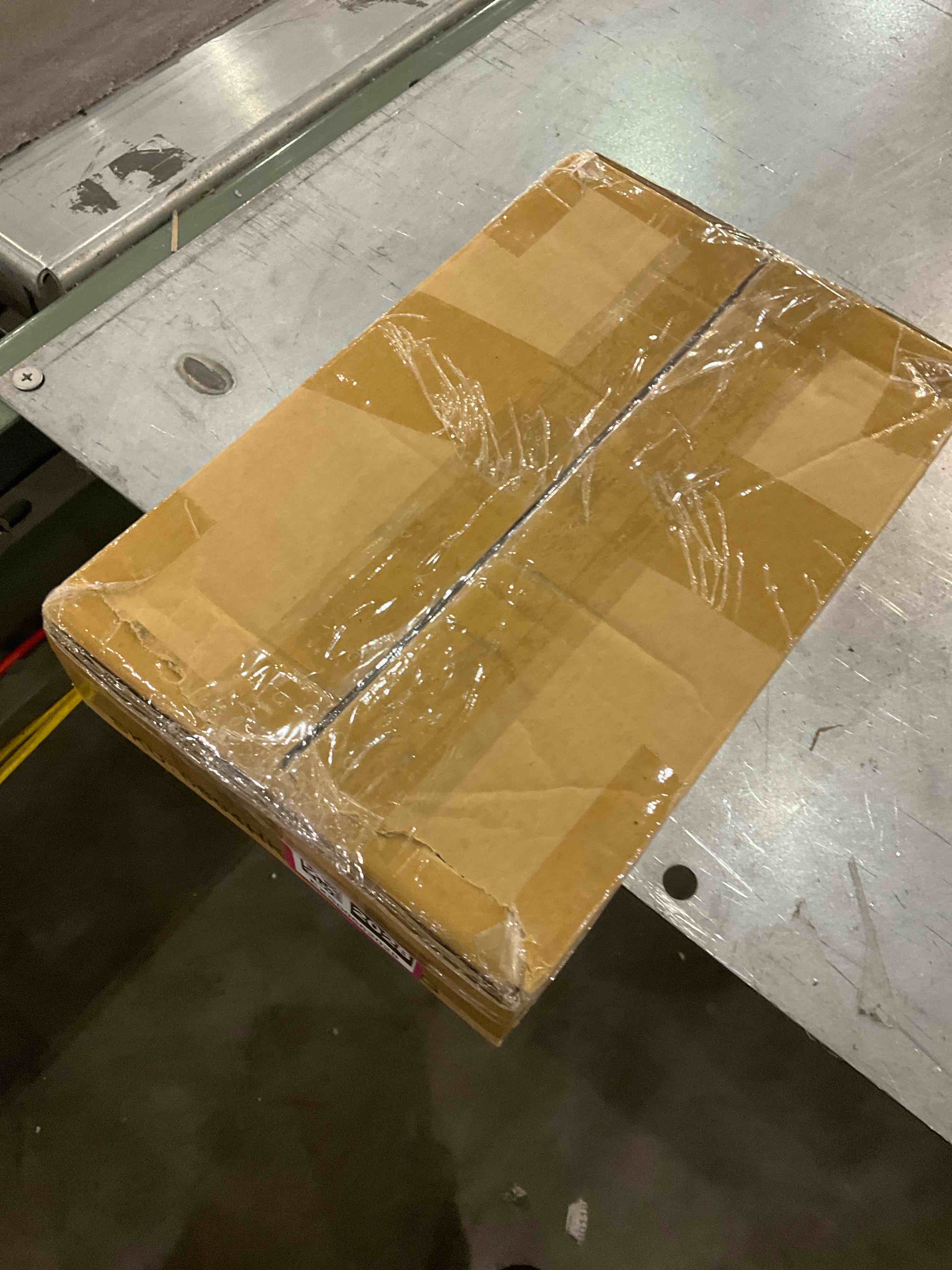 https://s3.amazonaws.com/lotting-images-prod/bidfta/EXS00662028_1697109796524.jpeg
