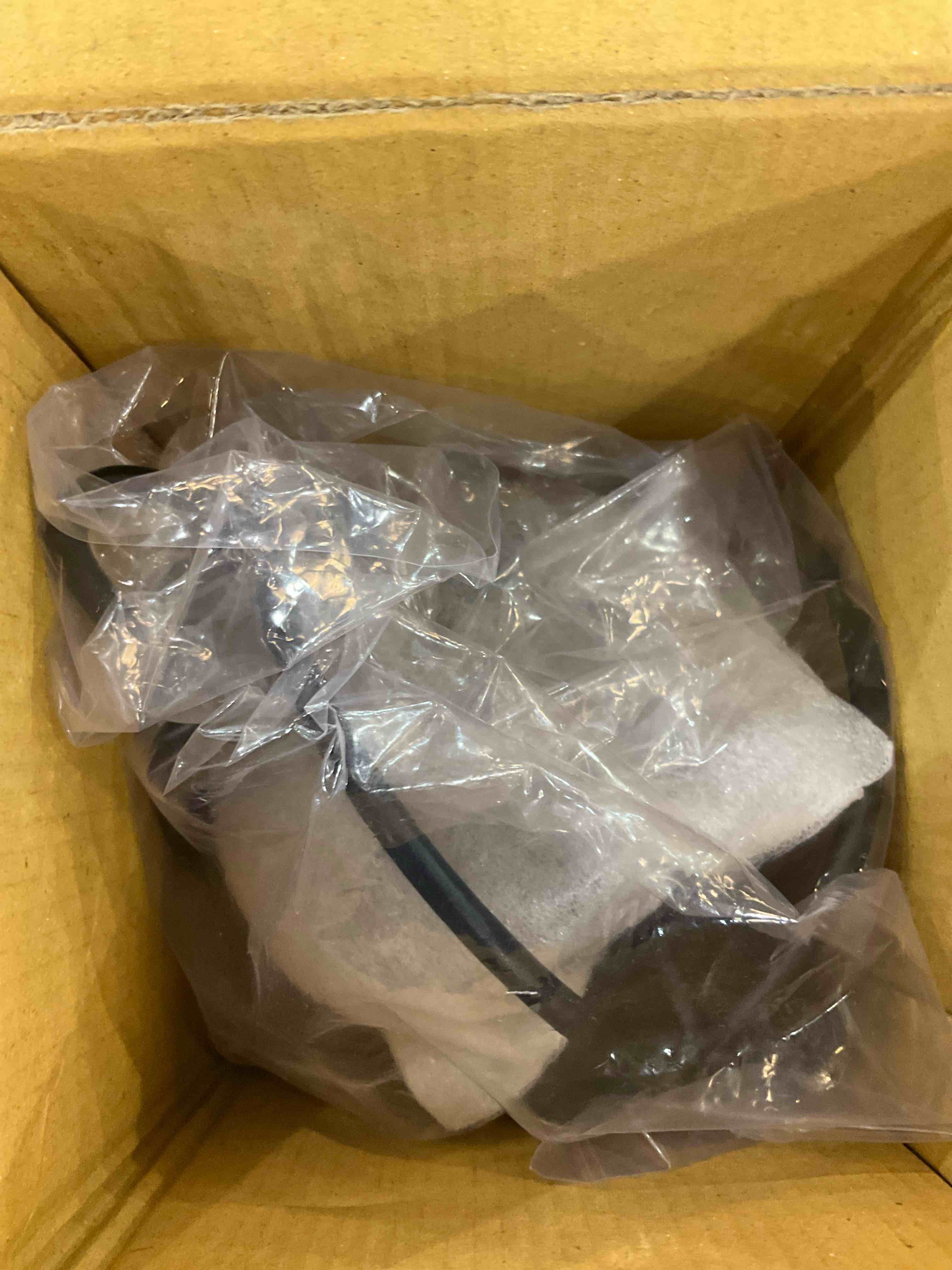 https://s3.amazonaws.com/lotting-images-prod/bidfta/EXS00662705_1697140146866.jpeg