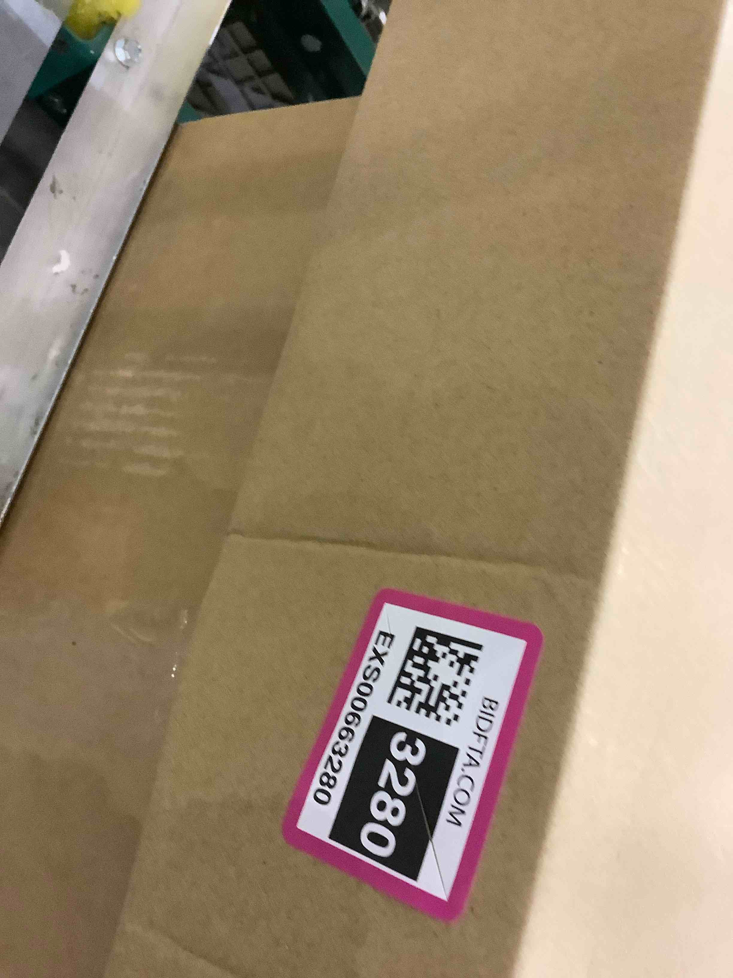 https://s3.amazonaws.com/lotting-images-prod/bidfta/EXS00663280_1697199378421.jpeg