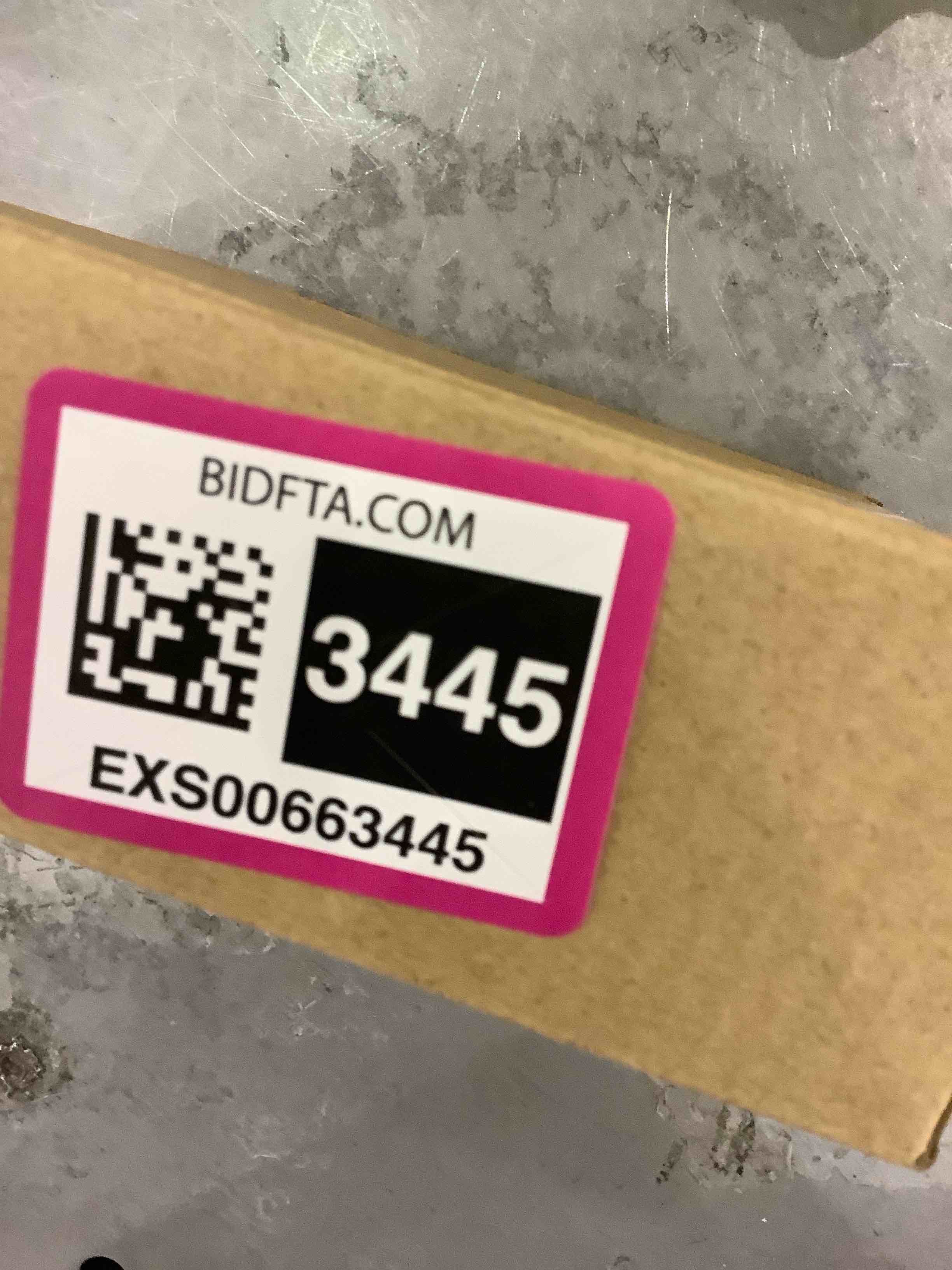 https://s3.amazonaws.com/lotting-images-prod/bidfta/EXS00663445_1697224409657.jpeg