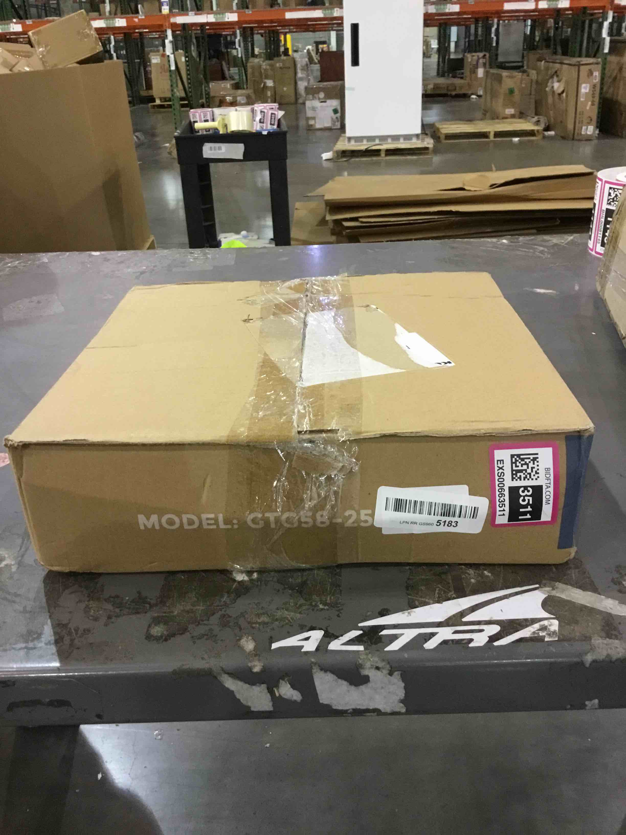 https://s3.amazonaws.com/lotting-images-prod/bidfta/EXS00663511_1697200791263.jpeg