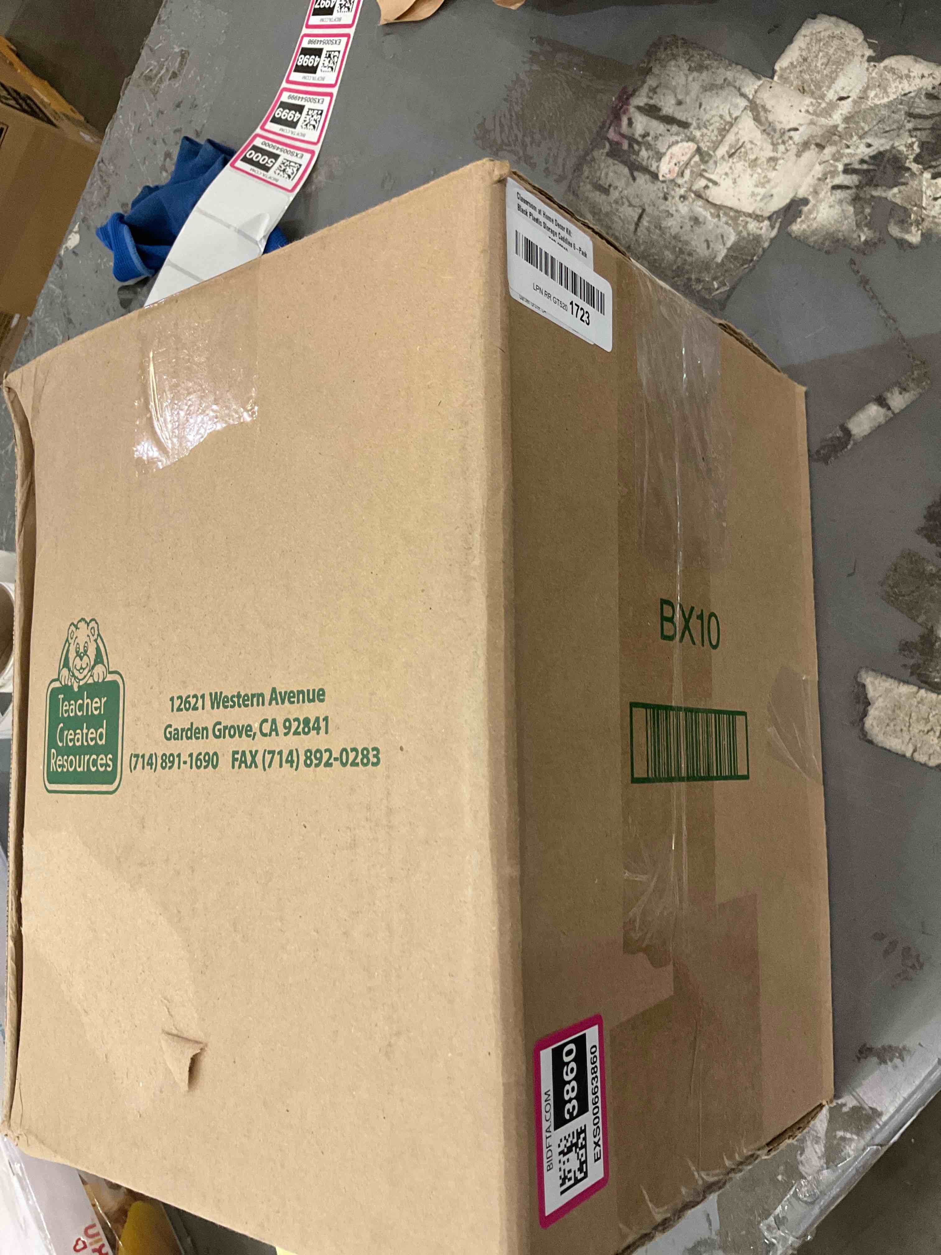 https://s3.amazonaws.com/lotting-images-prod/bidfta/EXS00663860_1697644454119.jpeg
