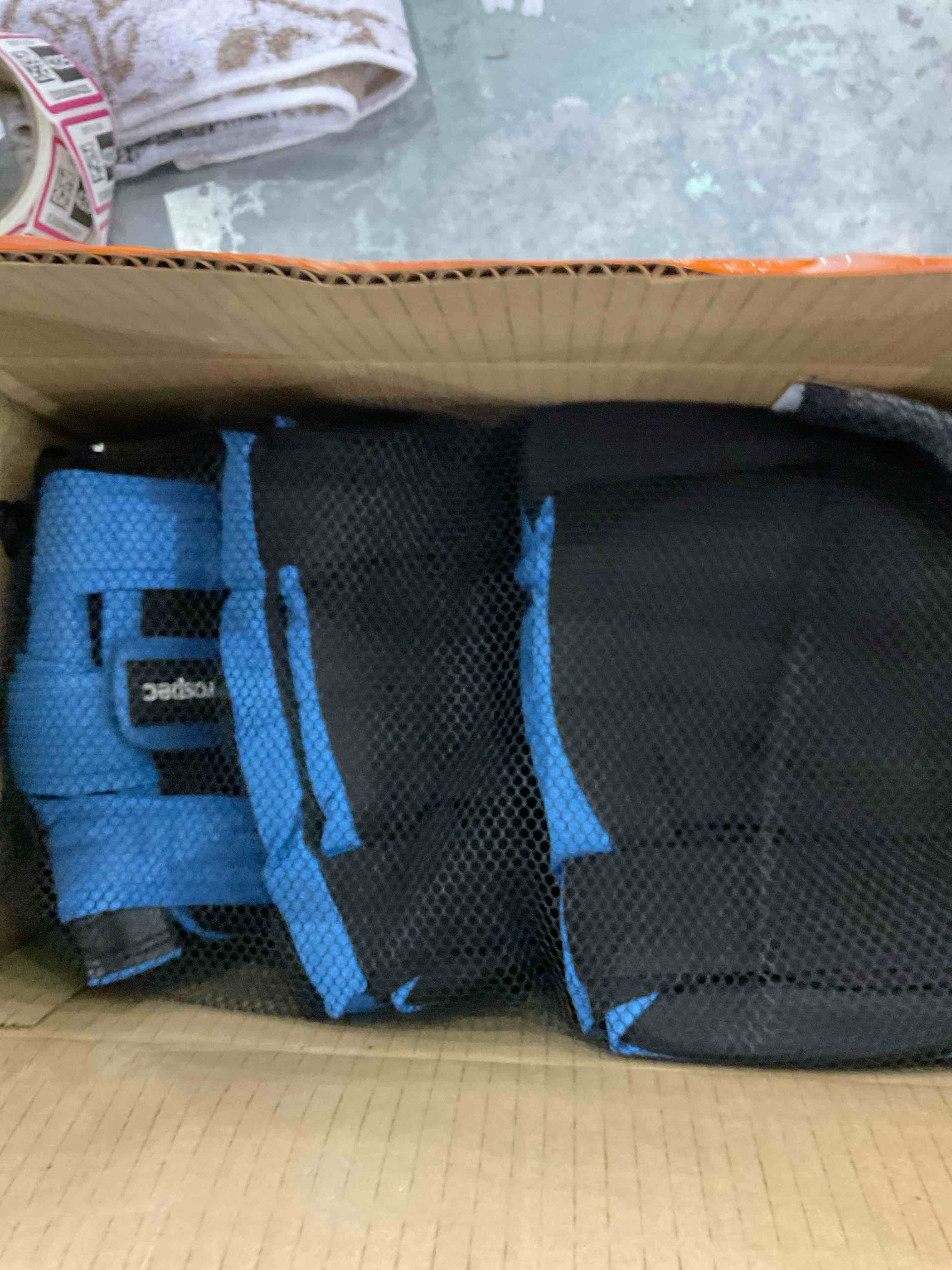 https://s3.amazonaws.com/lotting-images-prod/bidfta/EXS00664313_1698148011949.jpeg