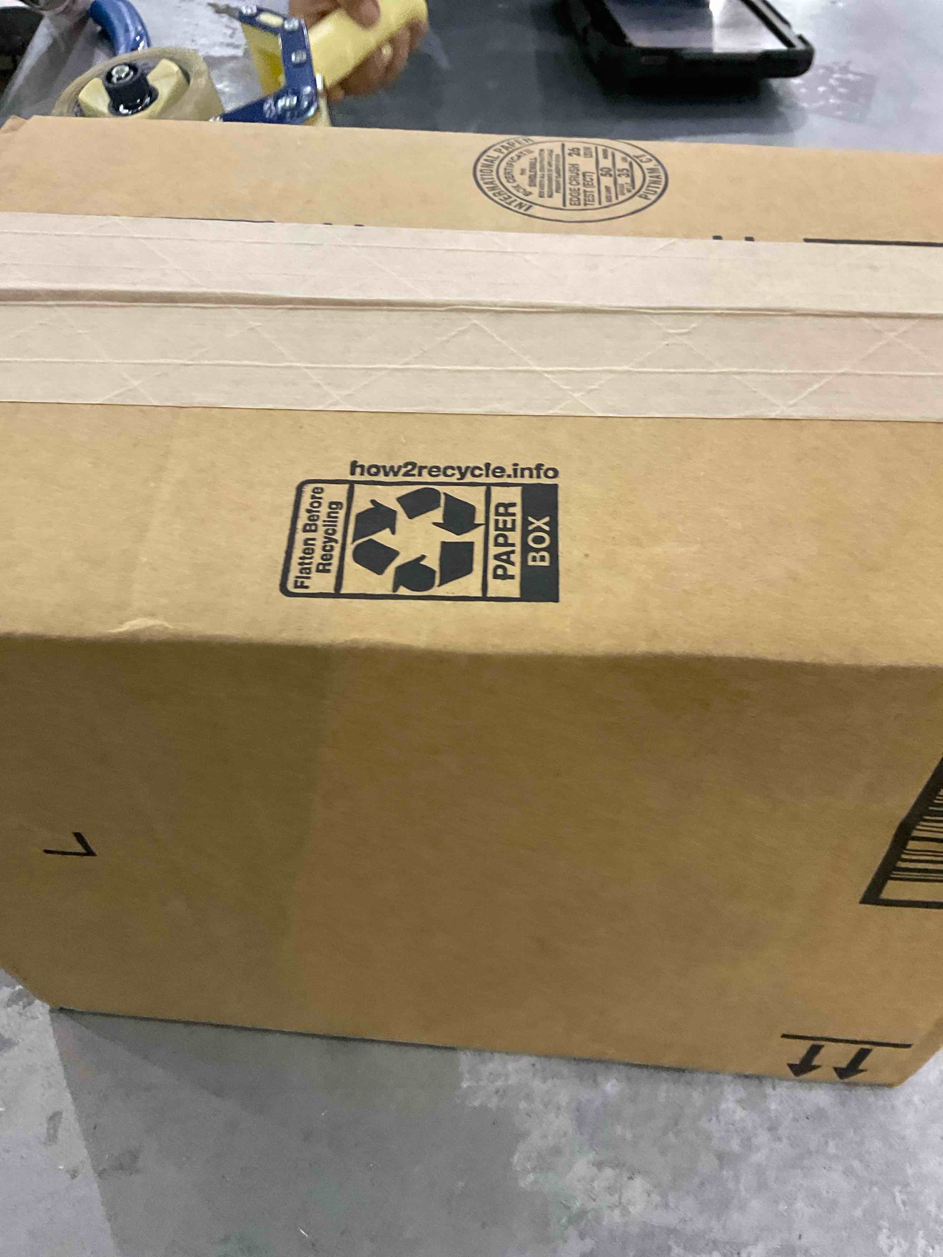 https://s3.amazonaws.com/lotting-images-prod/bidfta/EXS00664357_1698156250376.jpeg
