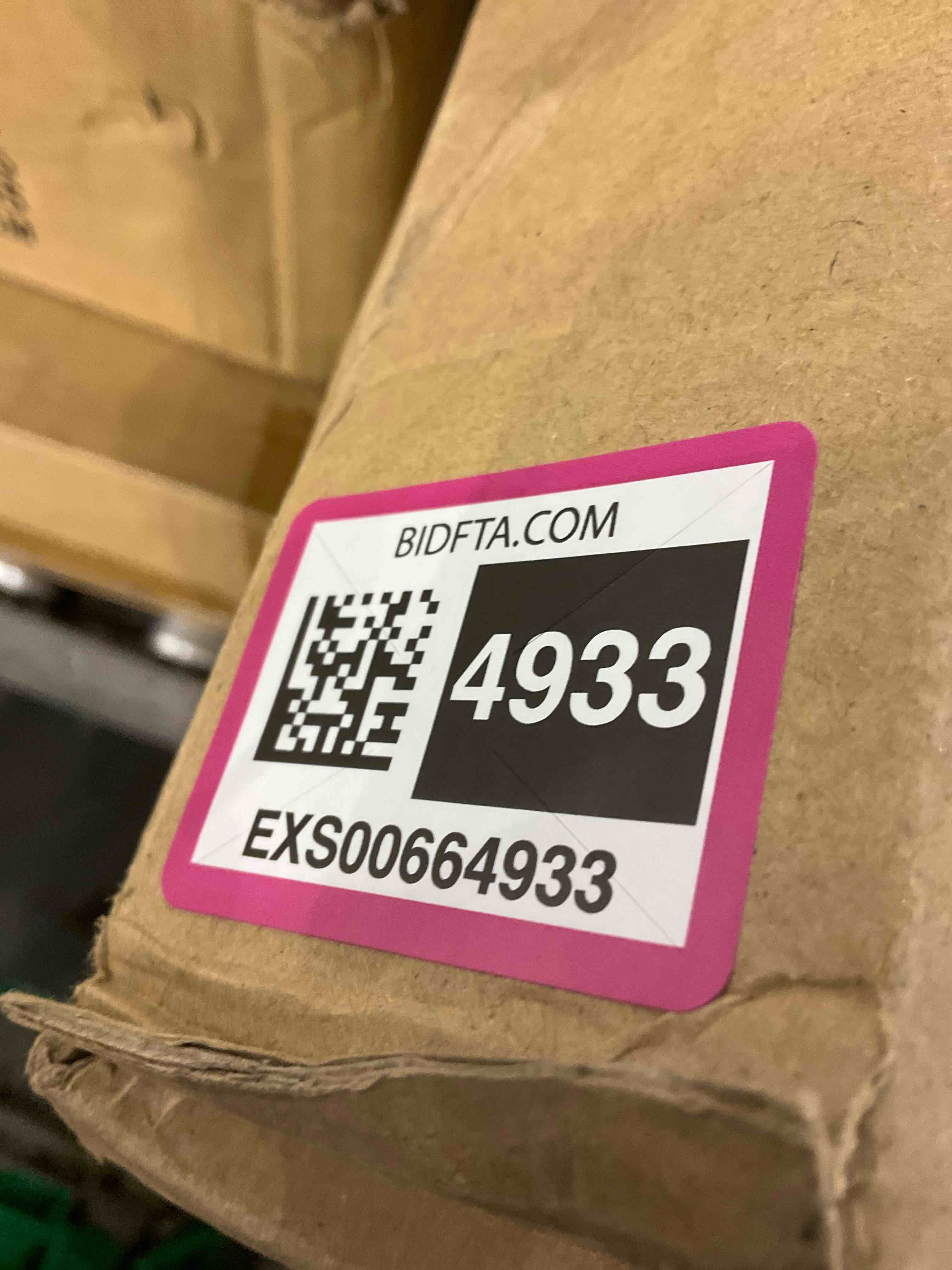 https://s3.amazonaws.com/lotting-images-prod/bidfta/EXS00664933_1697456410256.jpeg