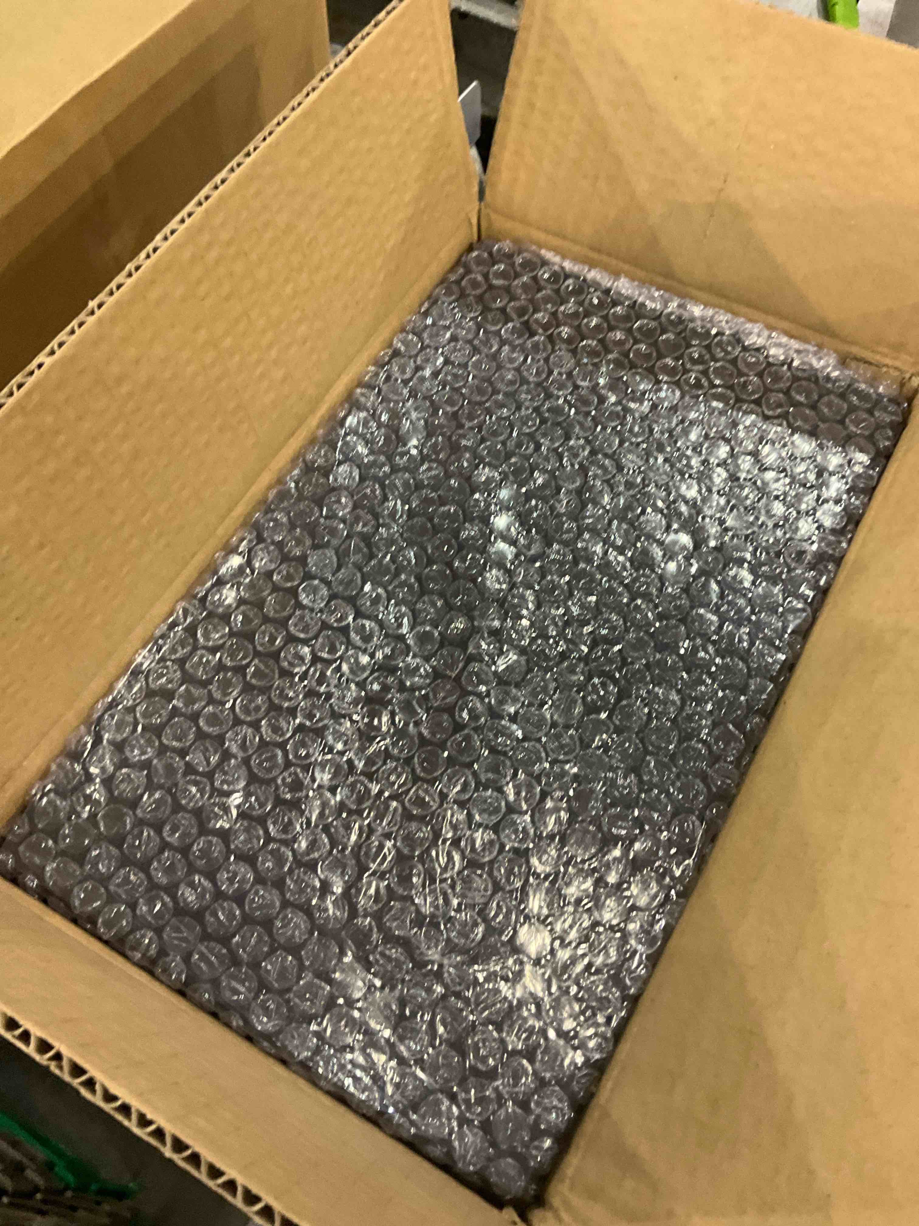 https://s3.amazonaws.com/lotting-images-prod/bidfta/EXS00664944_1697457290330.jpeg