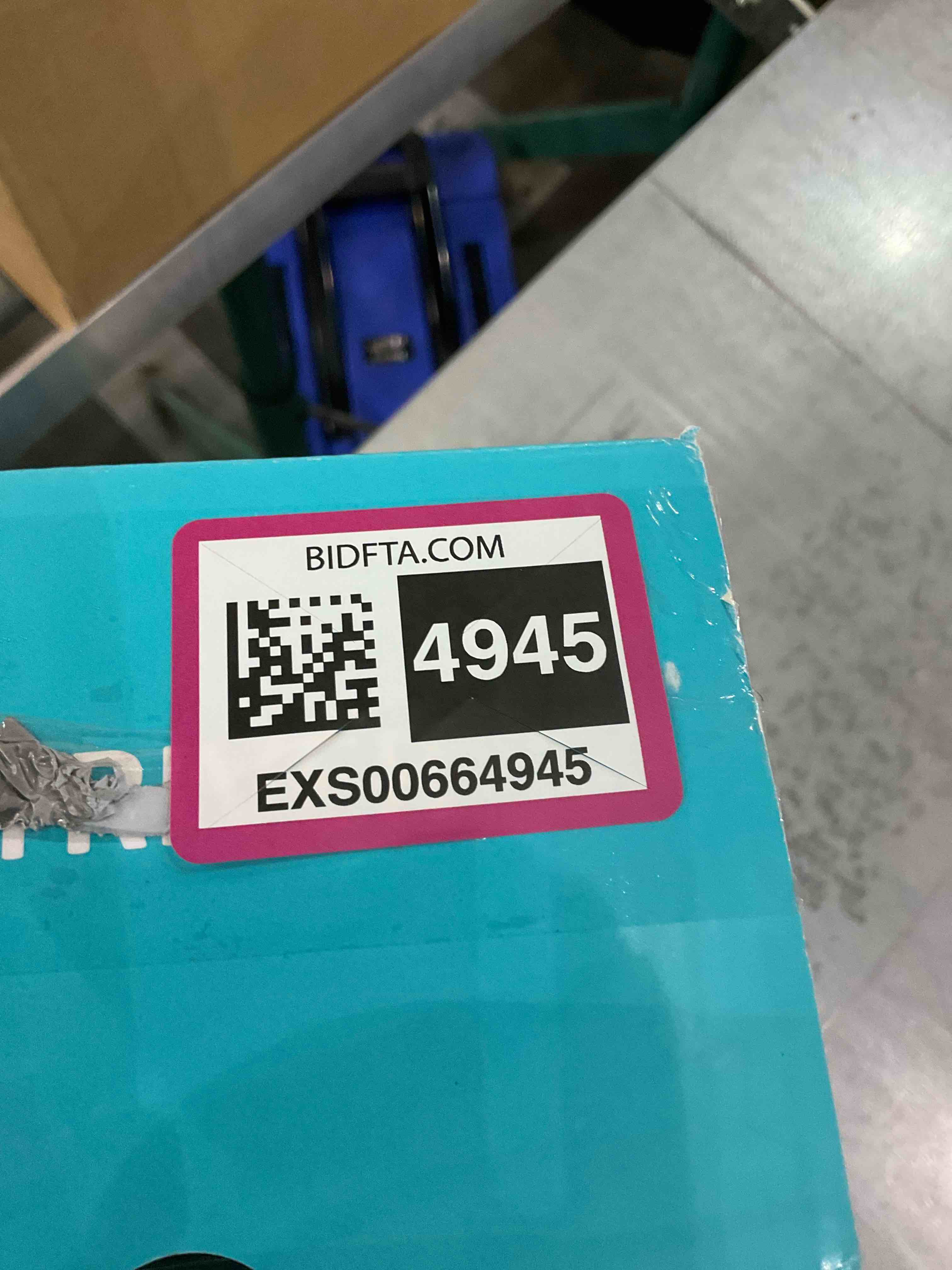 https://s3.amazonaws.com/lotting-images-prod/bidfta/EXS00664945_1697457328321.jpeg