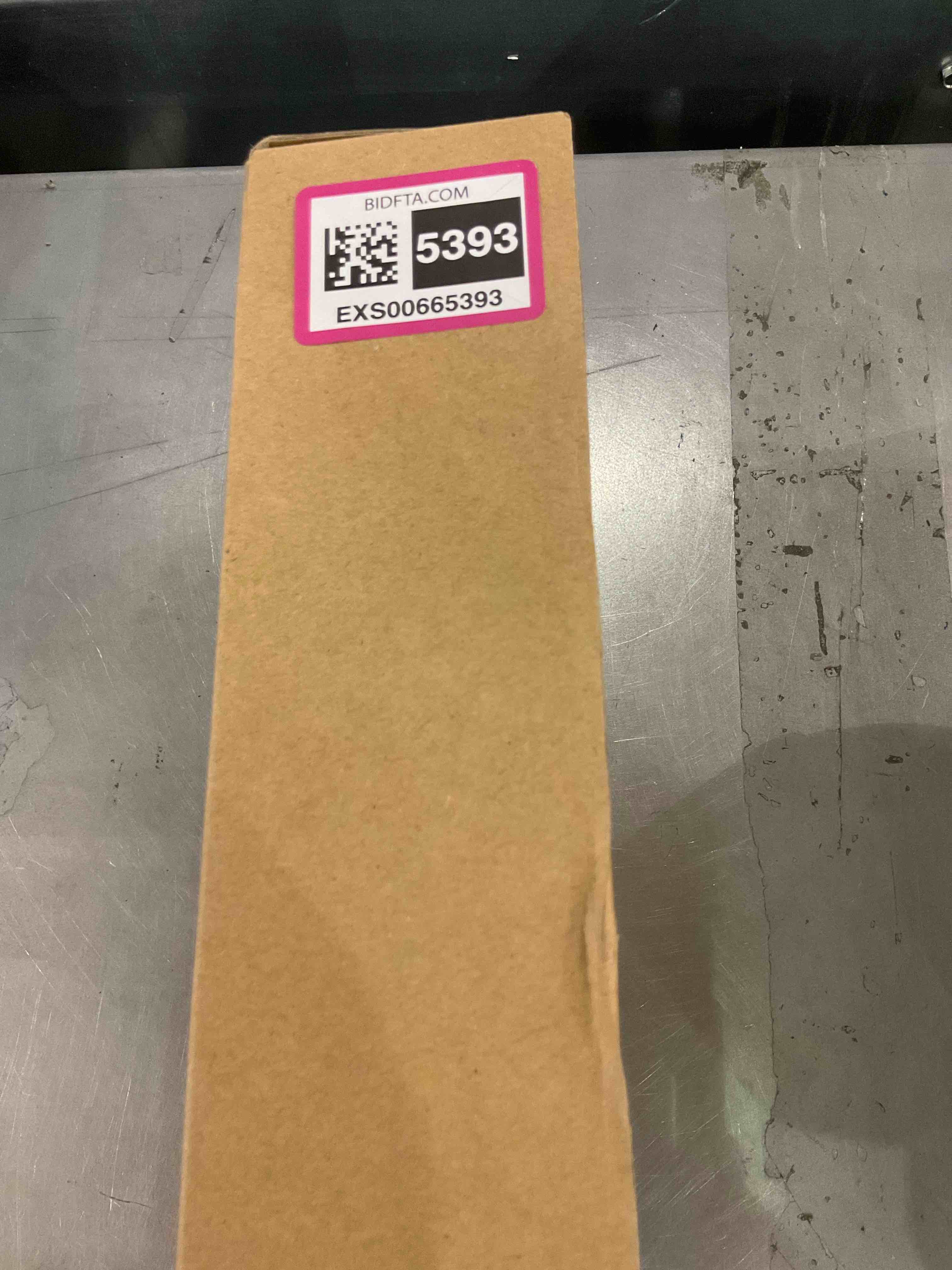https://s3.amazonaws.com/lotting-images-prod/bidfta/EXS00665393_1697572260977.jpeg