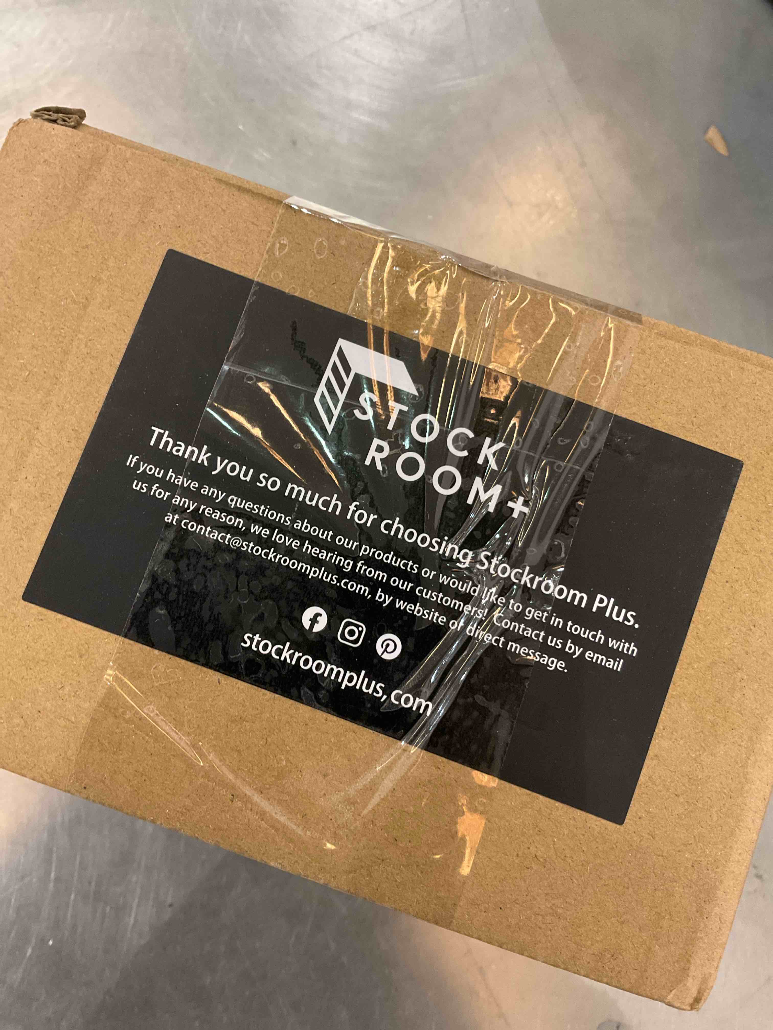 https://s3.amazonaws.com/lotting-images-prod/bidfta/EXS00665573_1697206711975.jpeg