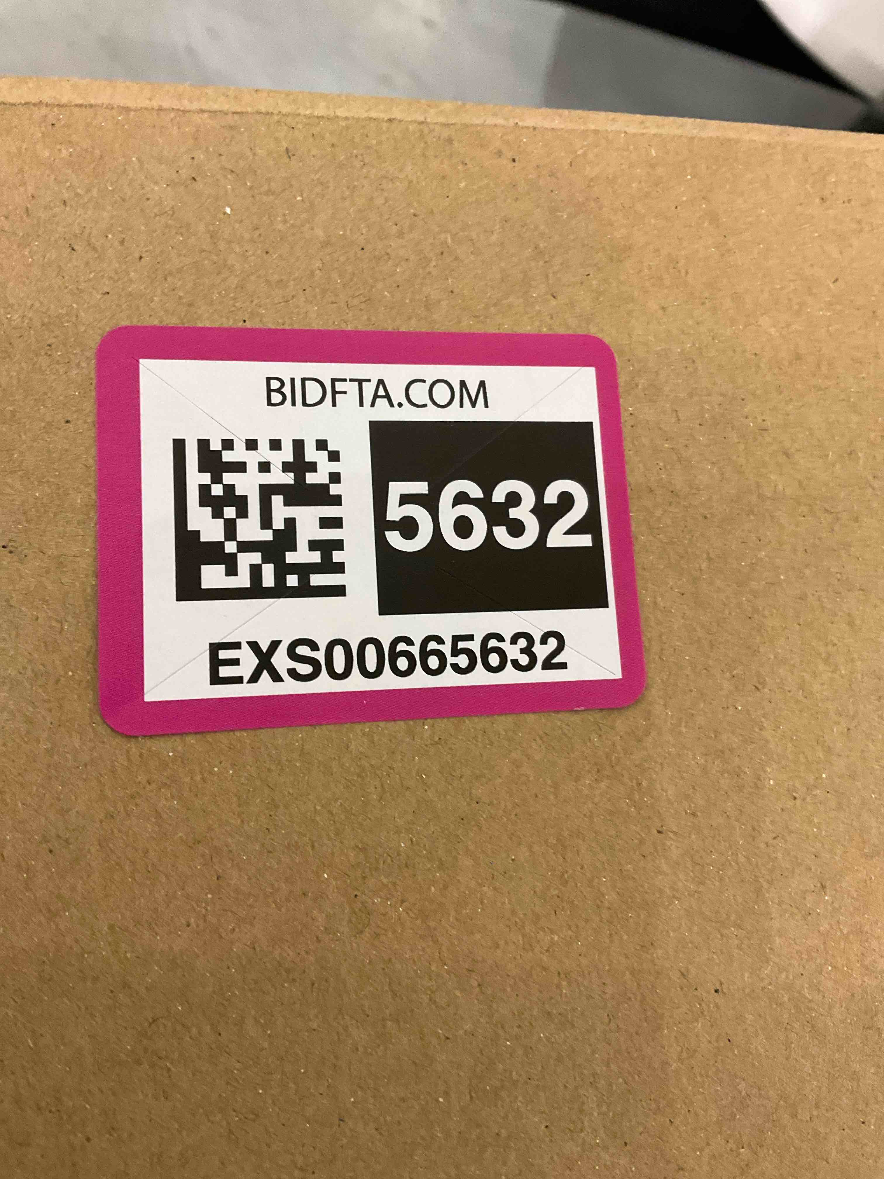 https://s3.amazonaws.com/lotting-images-prod/bidfta/EXS00665632_1697217333626.jpeg