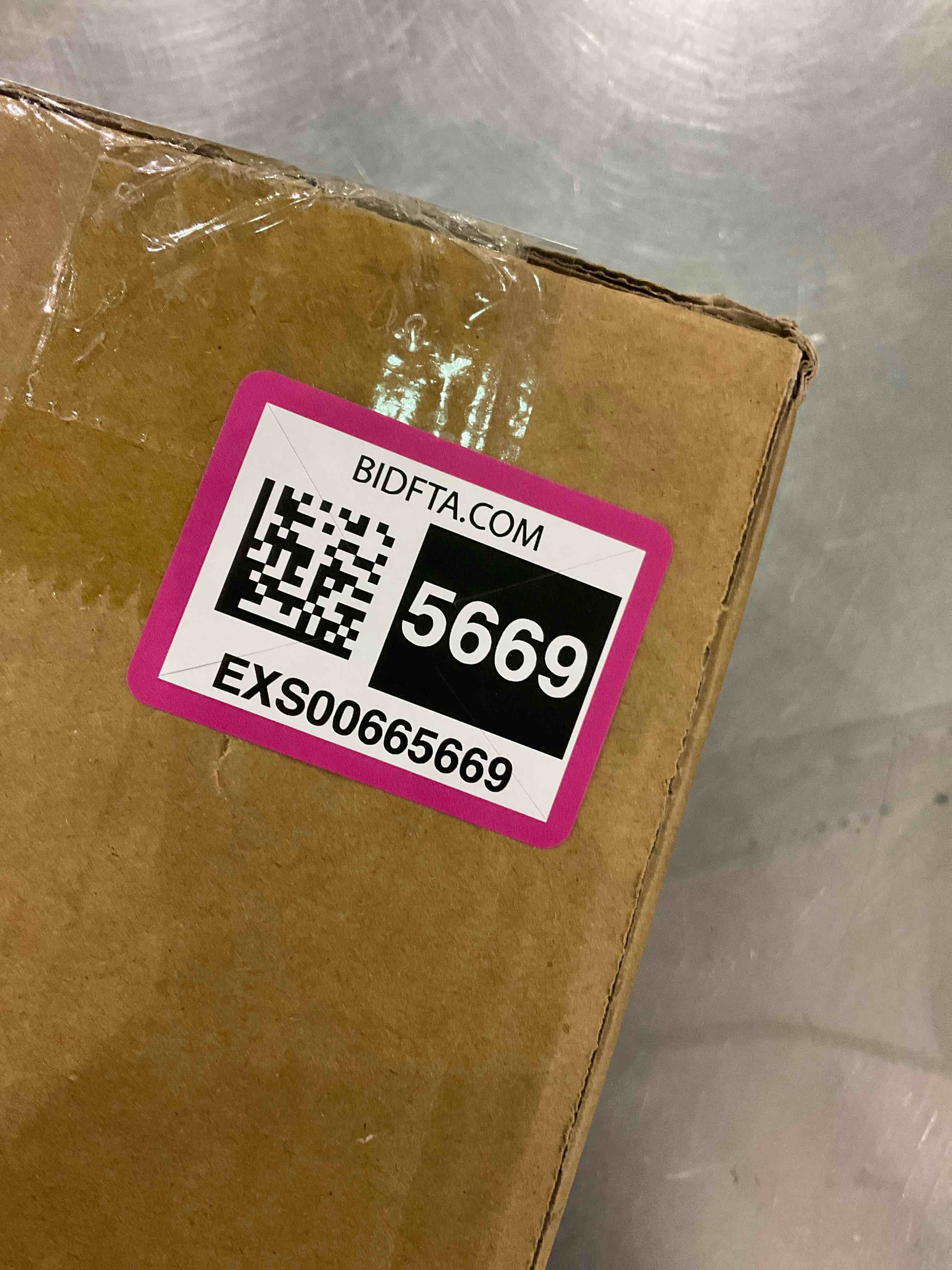 https://s3.amazonaws.com/lotting-images-prod/bidfta/EXS00665669_1697458515860.jpeg