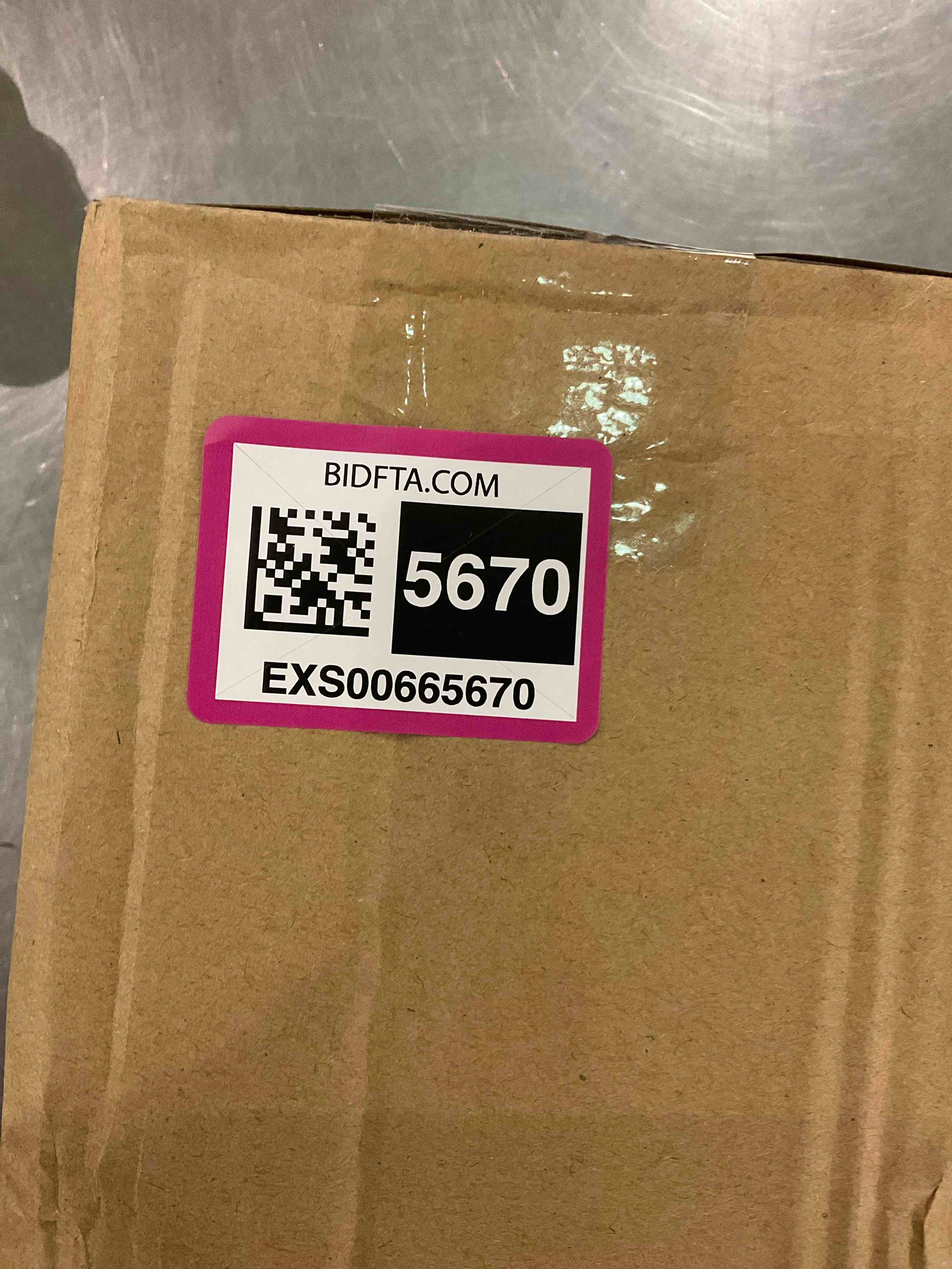 https://s3.amazonaws.com/lotting-images-prod/bidfta/EXS00665670_1697458813611.jpeg