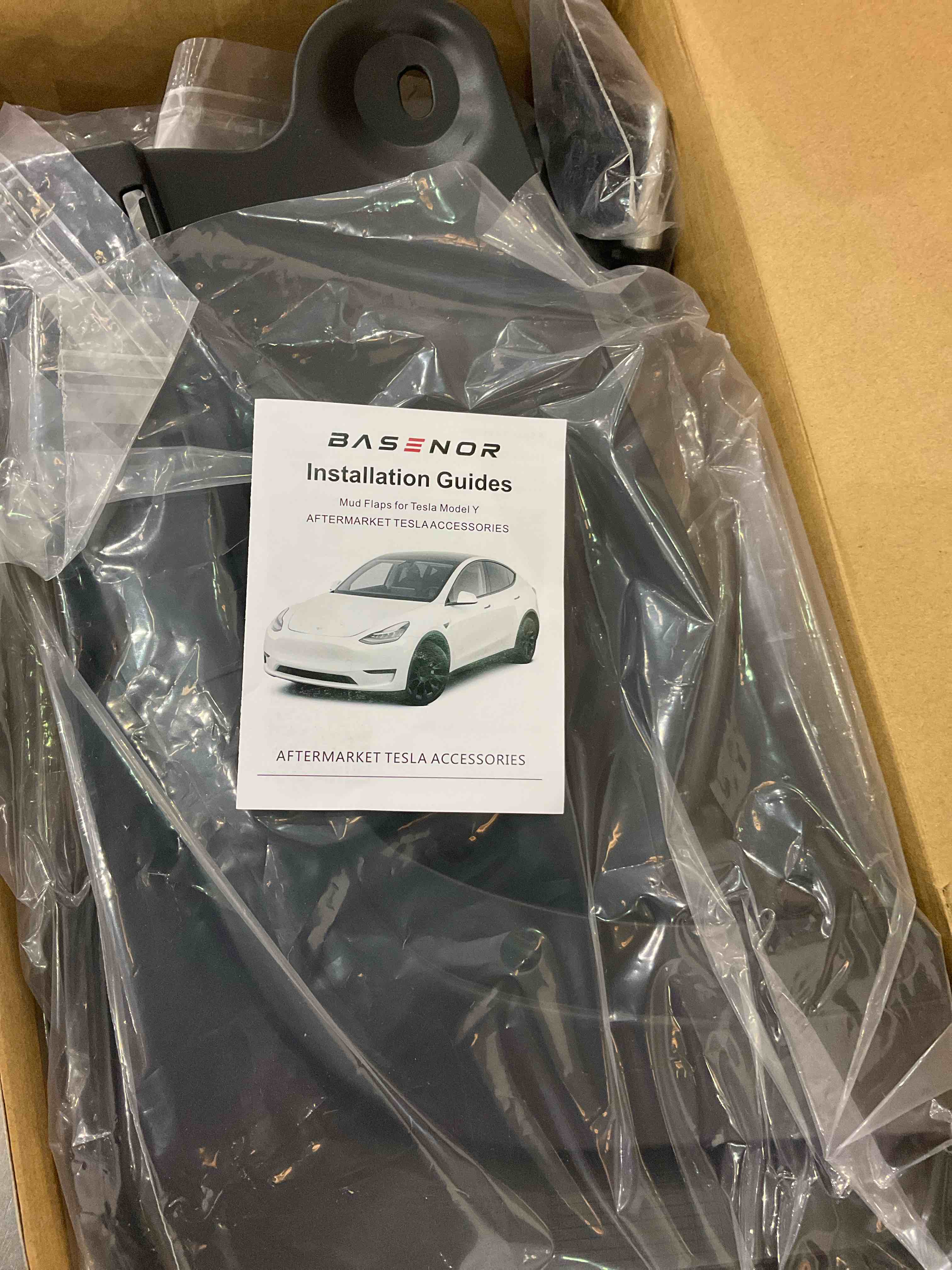 https://s3.amazonaws.com/lotting-images-prod/bidfta/EXS00665737_1697469668762.jpeg