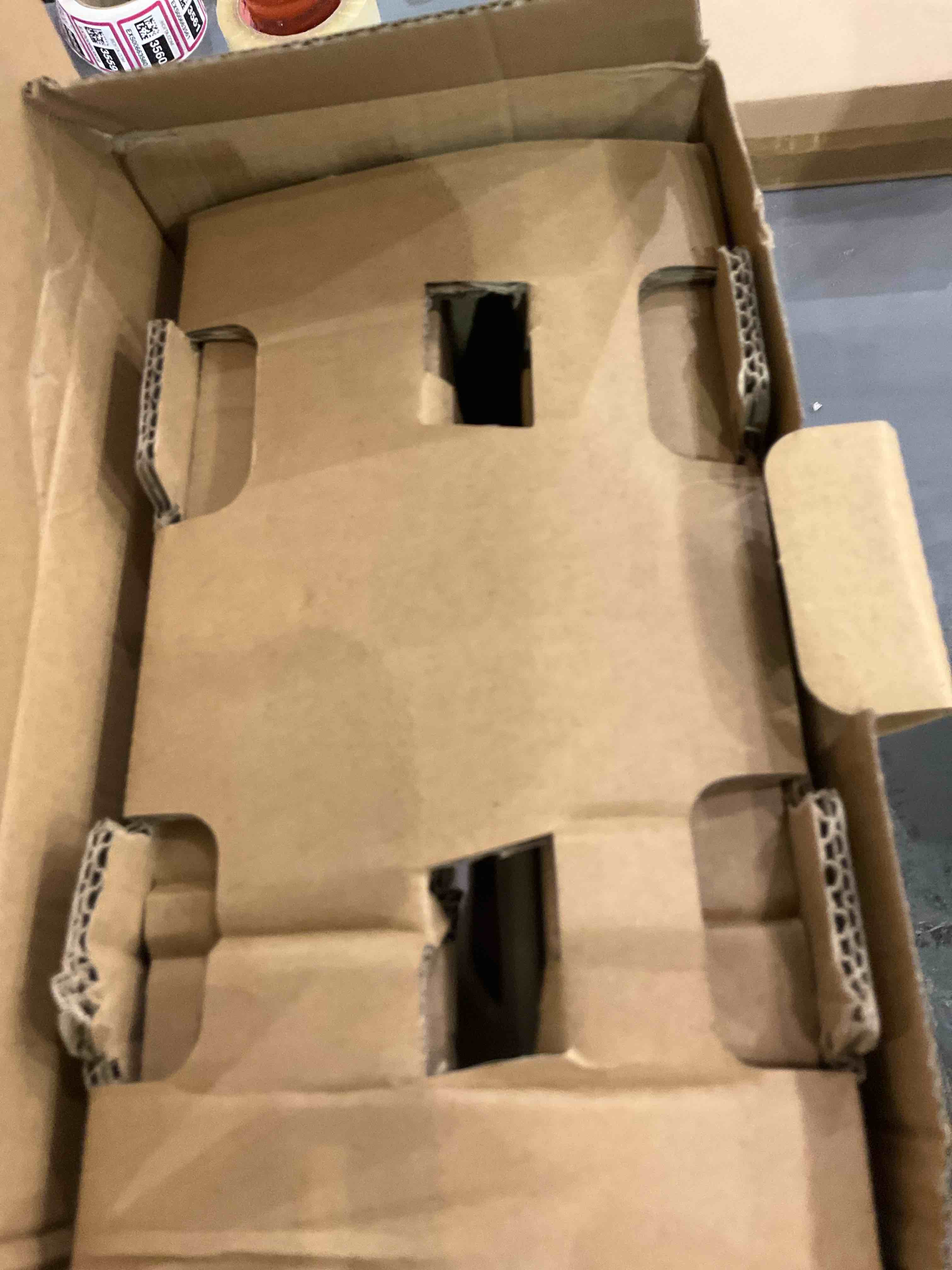 https://s3.amazonaws.com/lotting-images-prod/bidfta/EXS00666107_1697221050783.jpeg