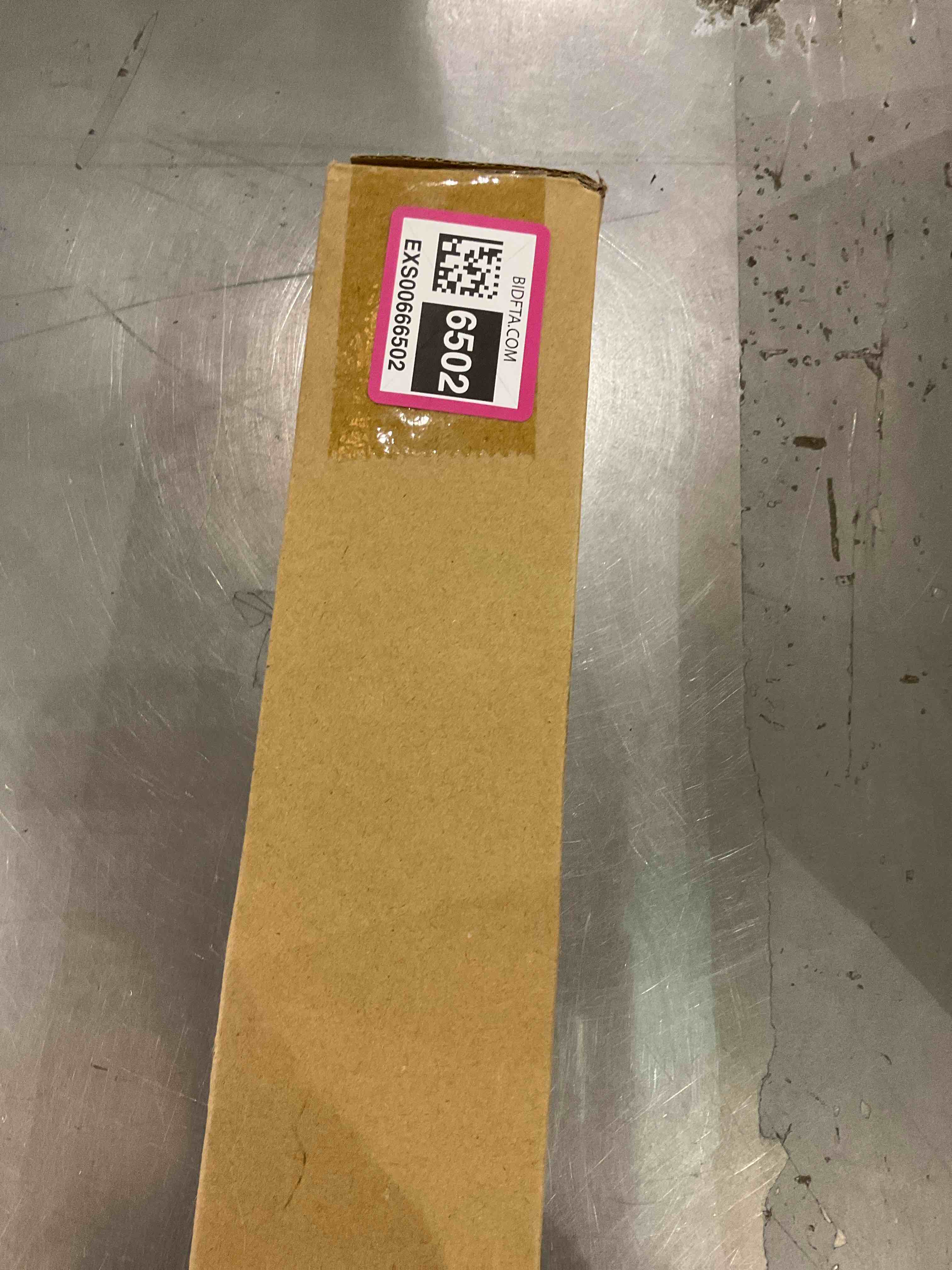 https://s3.amazonaws.com/lotting-images-prod/bidfta/EXS00666502_1697121588059.jpeg