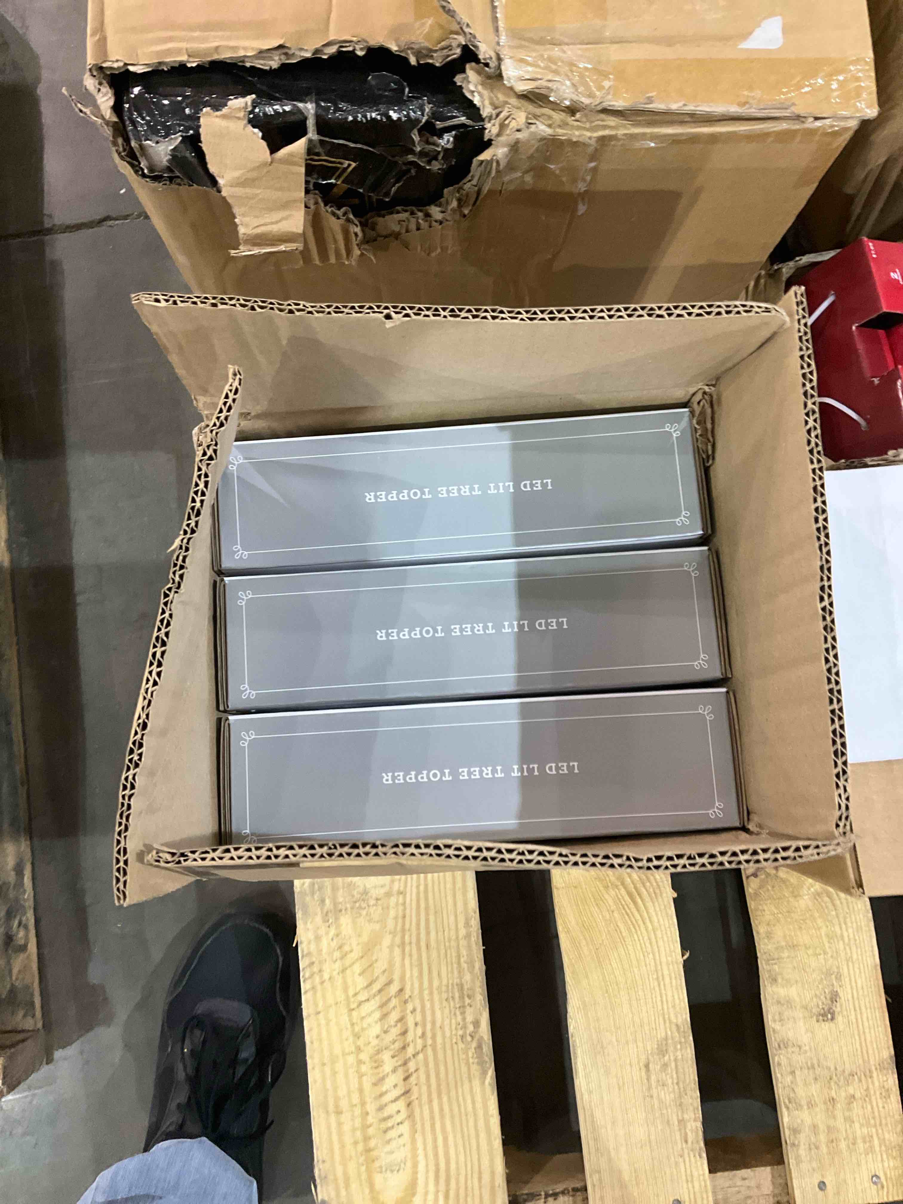 https://s3.amazonaws.com/lotting-images-prod/bidfta/EXS00667911_1697201149346.jpeg