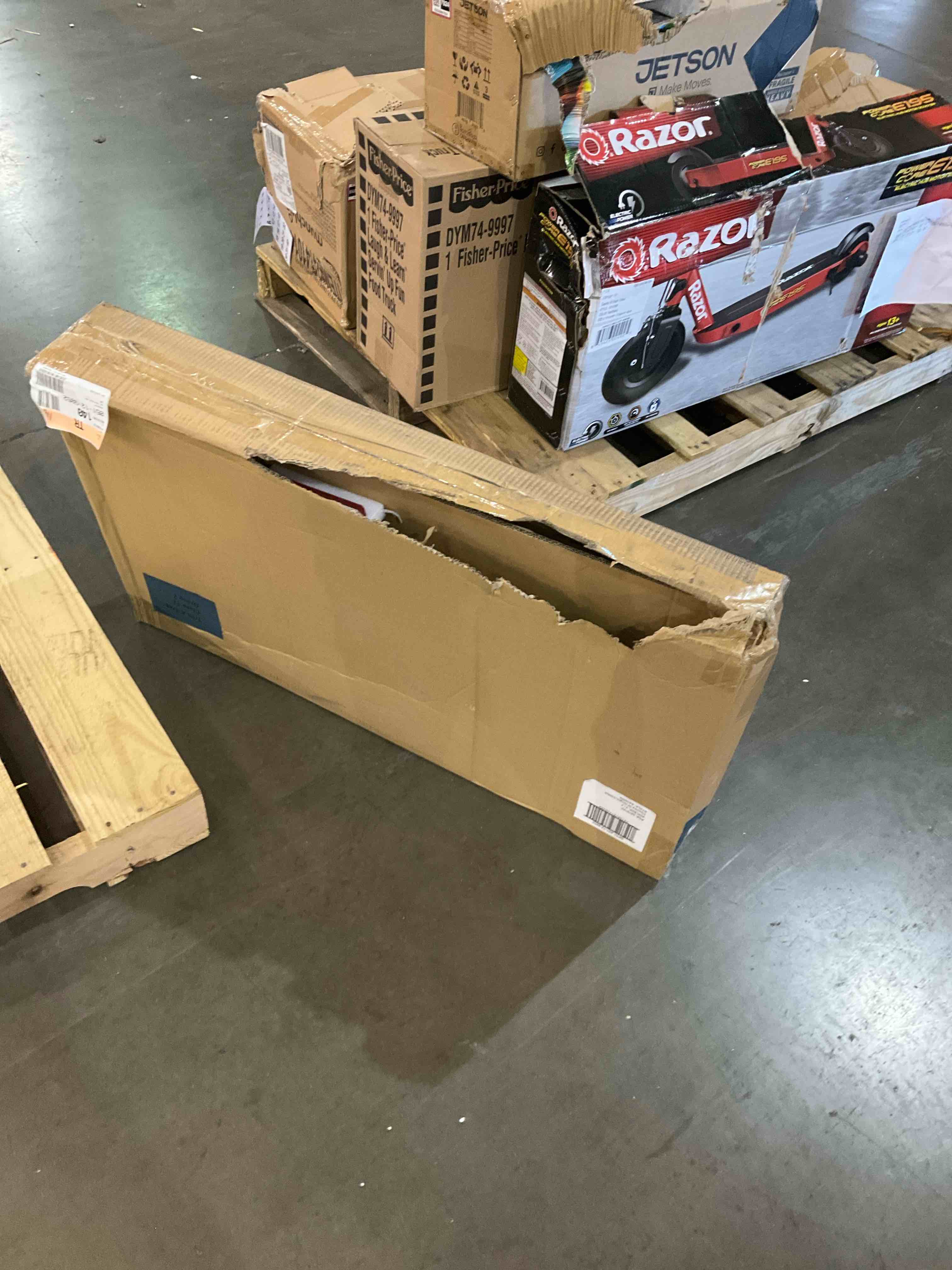 https://s3.amazonaws.com/lotting-images-prod/bidfta/EXS00667915_1697202231354.jpeg