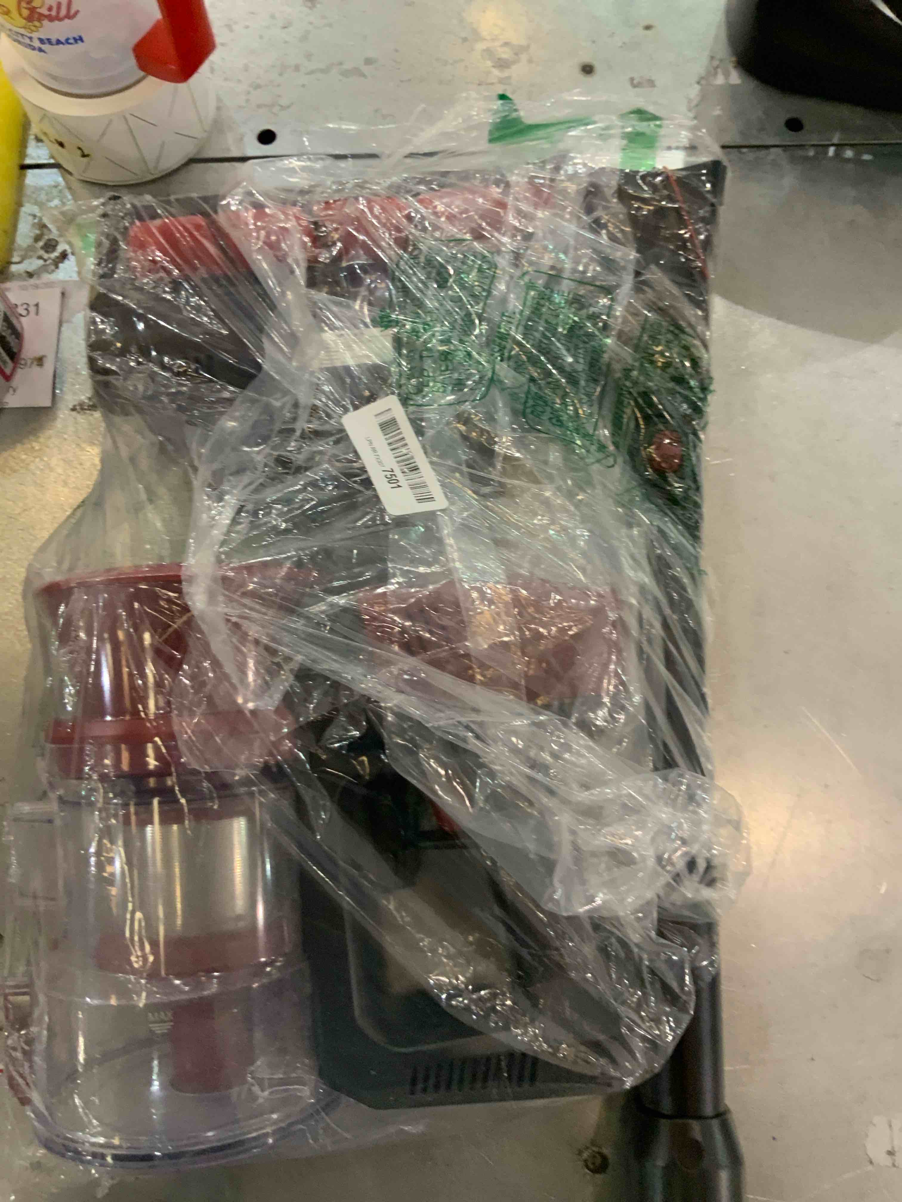 https://s3.amazonaws.com/lotting-images-prod/bidfta/EXS00668440_1697816873458.jpeg