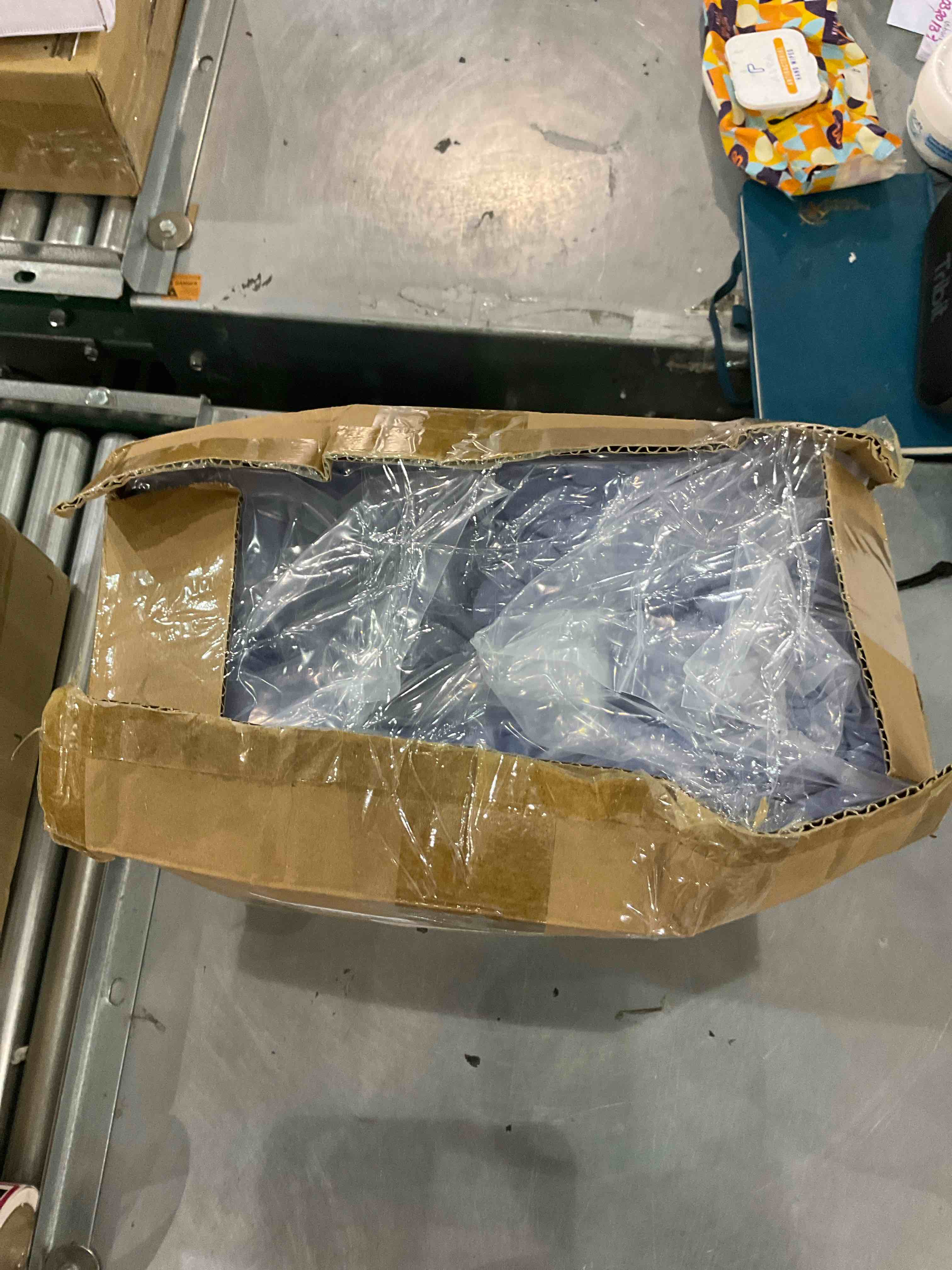 https://s3.amazonaws.com/lotting-images-prod/bidfta/EXS00669198_1697199269519.jpeg