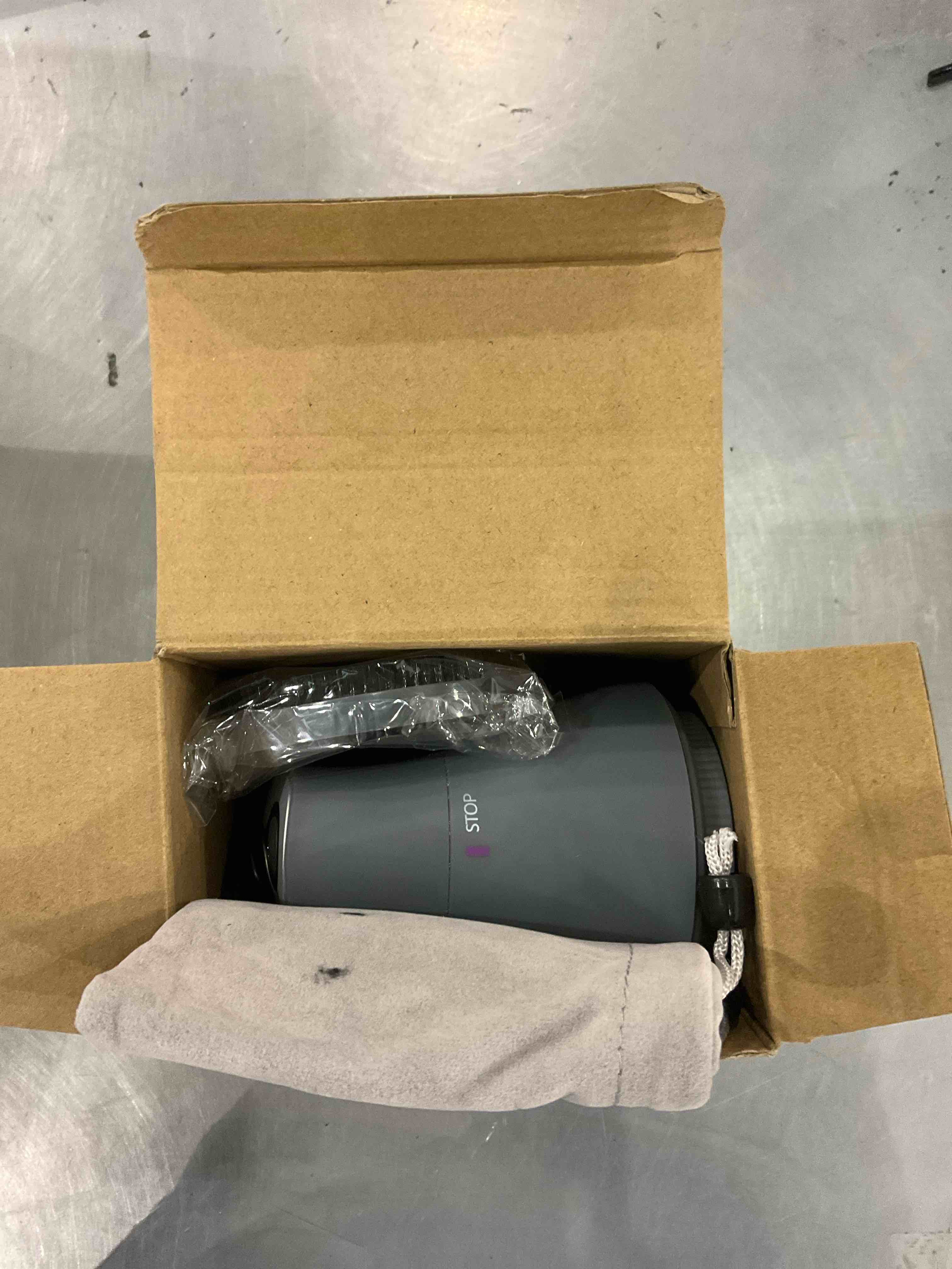 https://s3.amazonaws.com/lotting-images-prod/bidfta/EXS00669199_1697199299919.jpeg