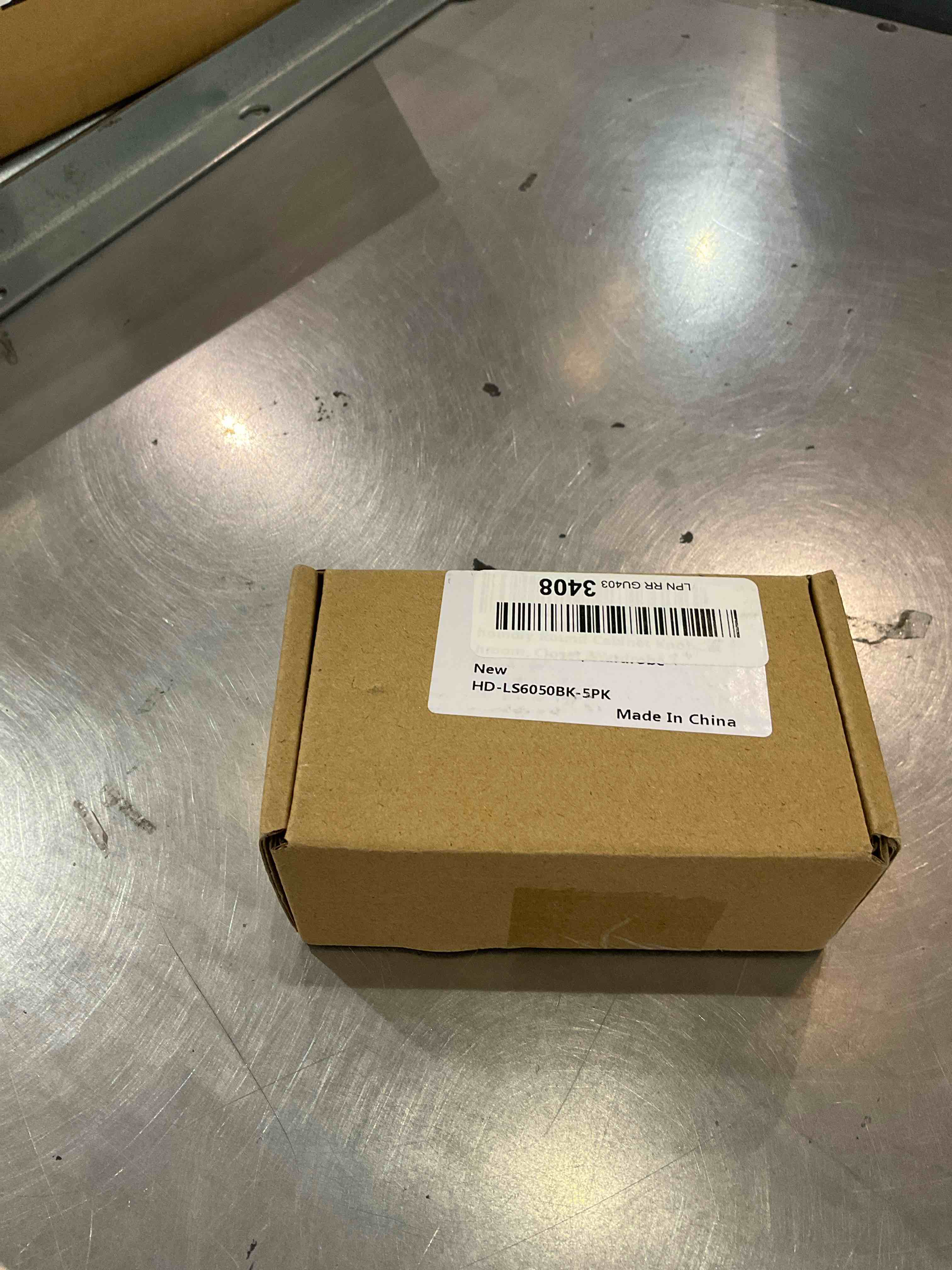 https://s3.amazonaws.com/lotting-images-prod/bidfta/EXS00669349_1697219650979.jpeg