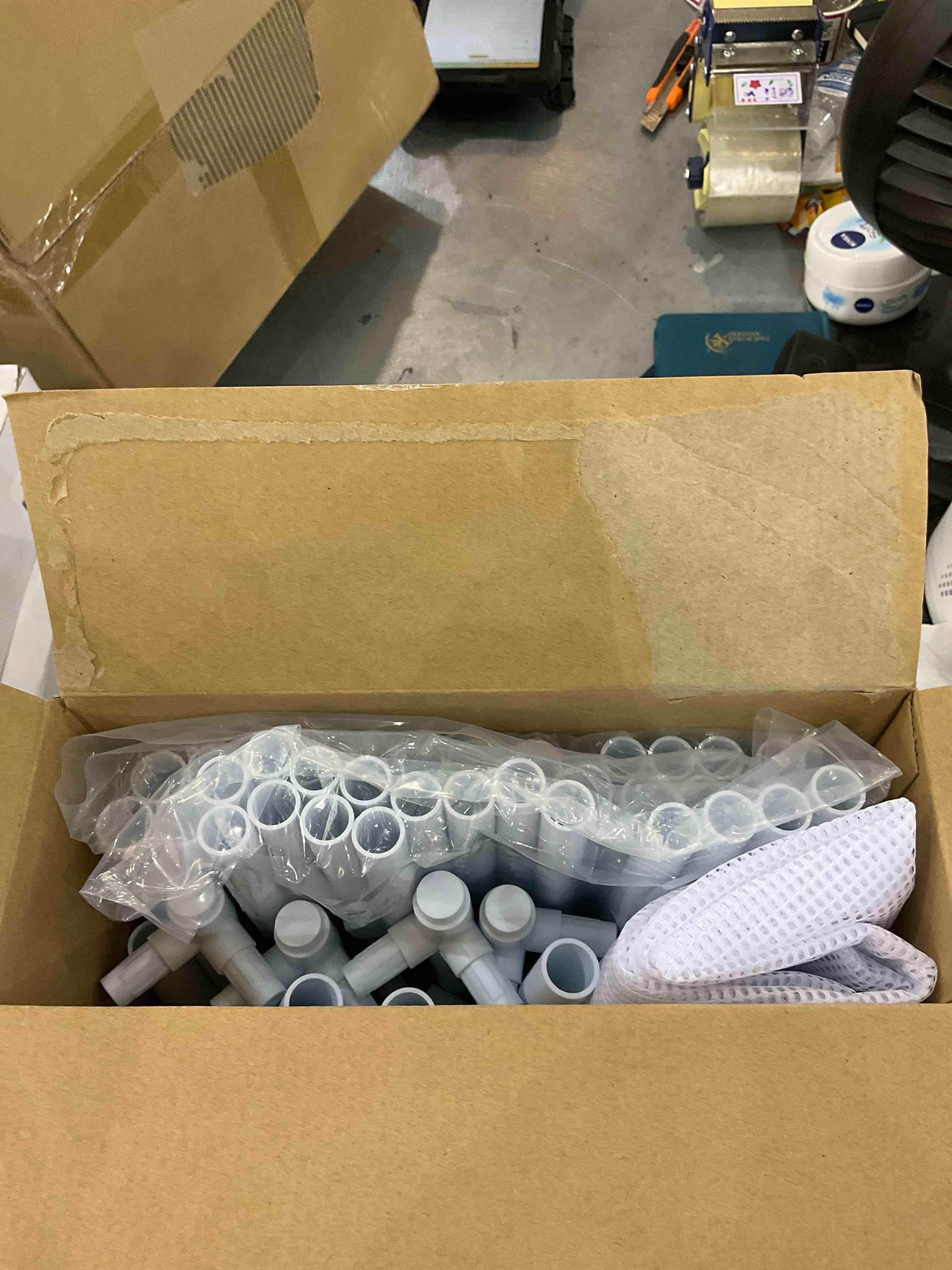 https://s3.amazonaws.com/lotting-images-prod/bidfta/EXS00669382_1697224476252.jpeg