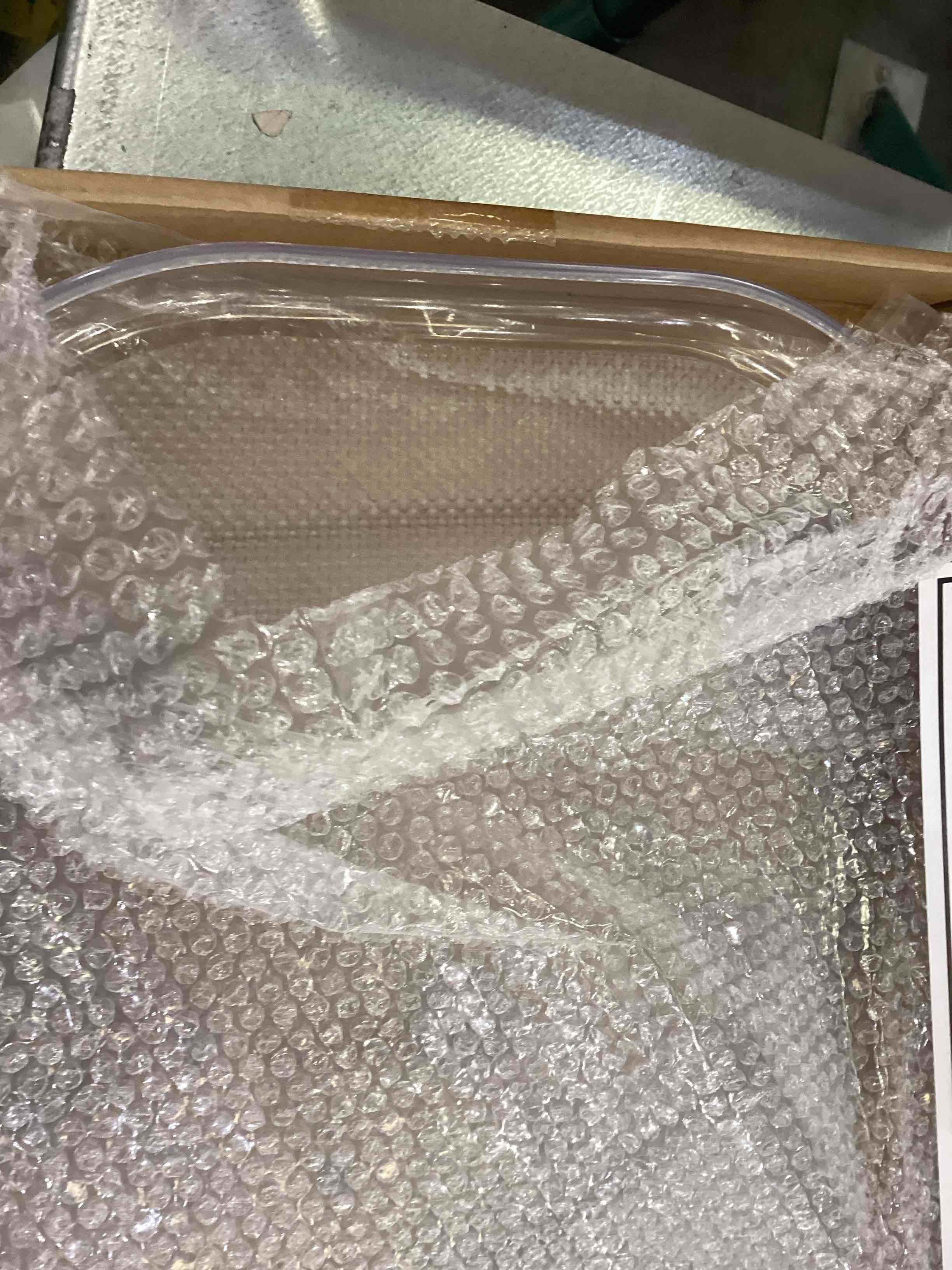 https://s3.amazonaws.com/lotting-images-prod/bidfta/EXS00672019_1703700126922.jpeg