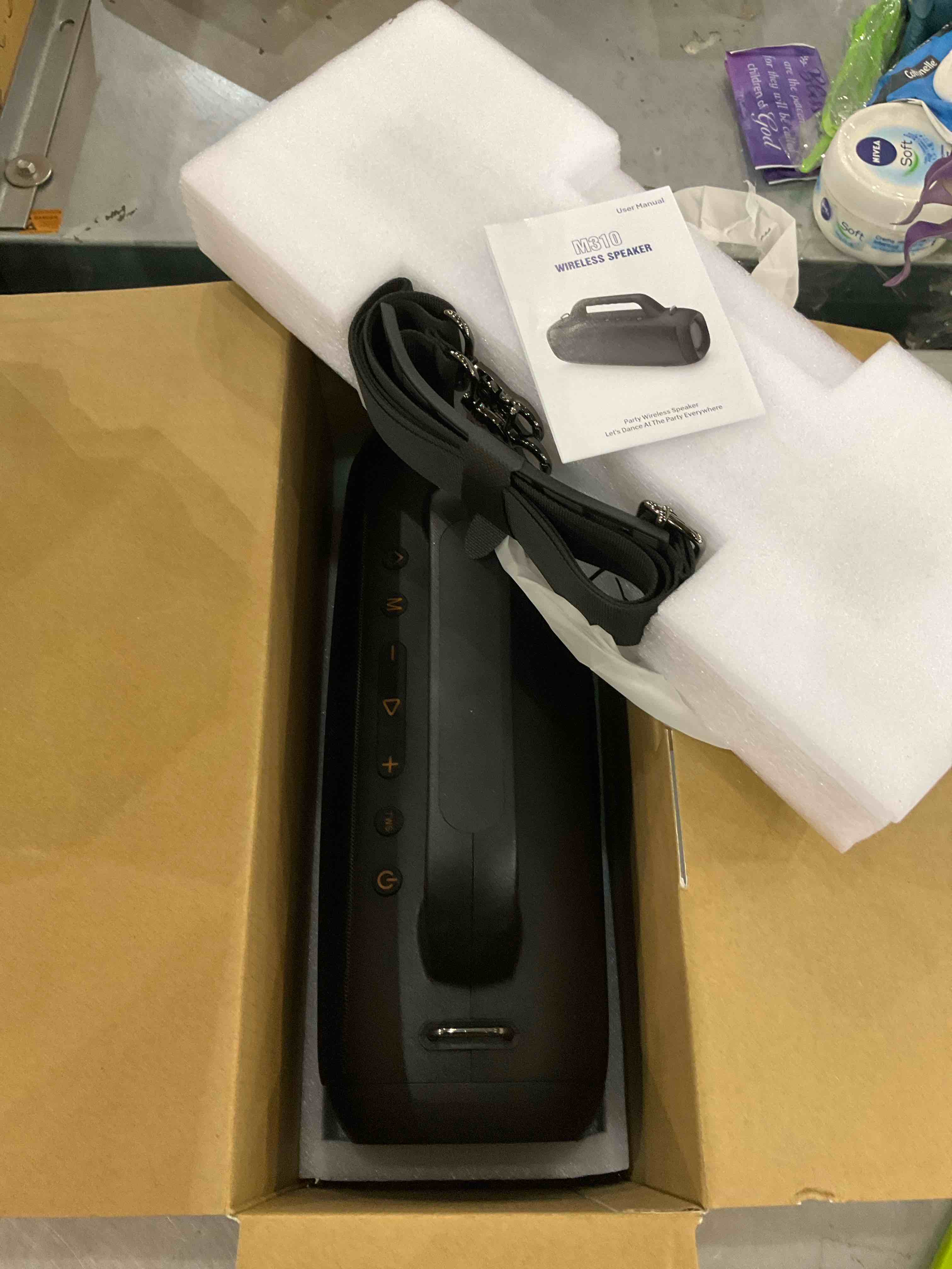 https://s3.amazonaws.com/lotting-images-prod/bidfta/EXS00673151_1703867738686.jpeg