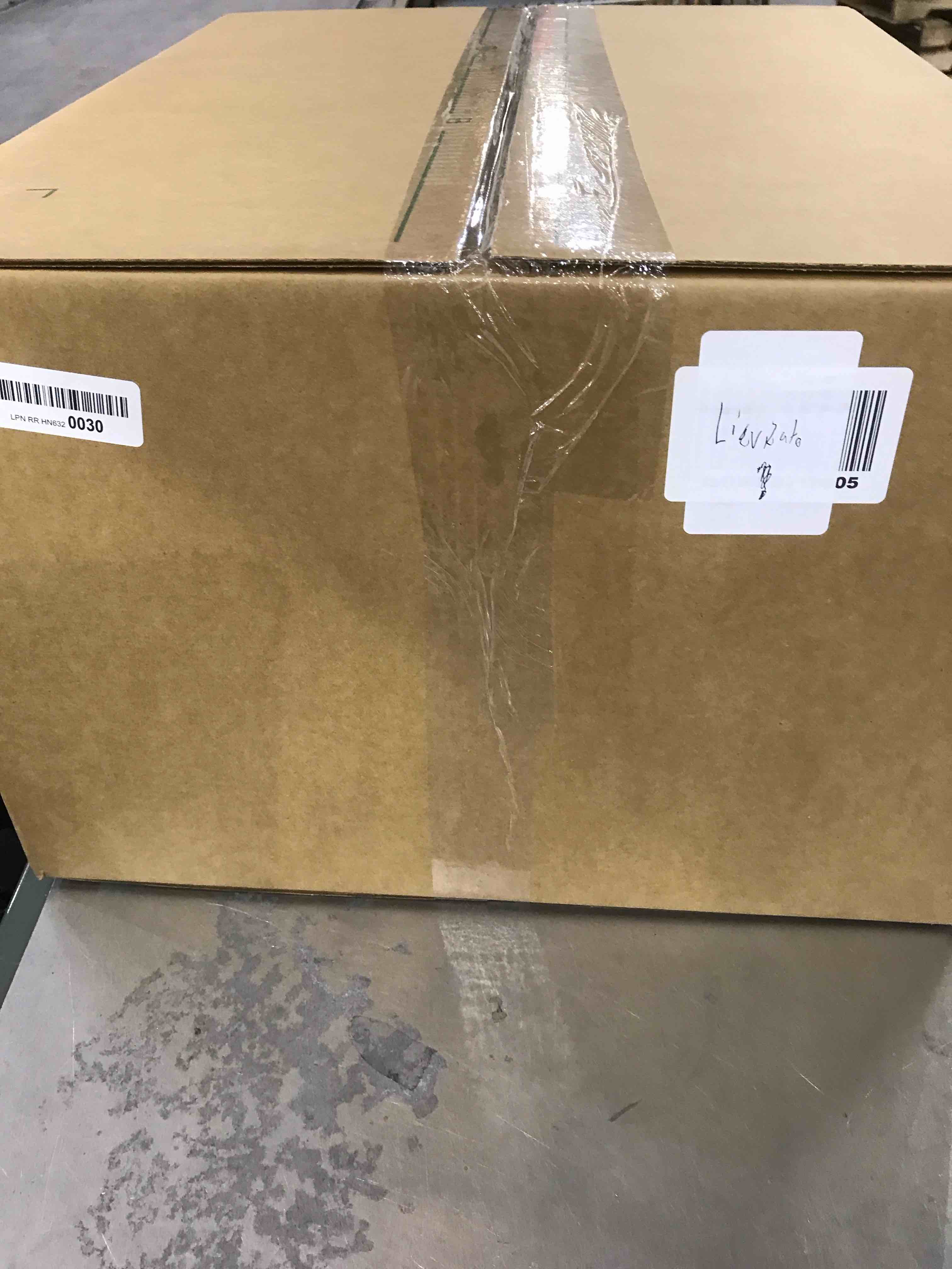 https://s3.amazonaws.com/lotting-images-prod/bidfta/EXS00673395_1704832195967.jpeg